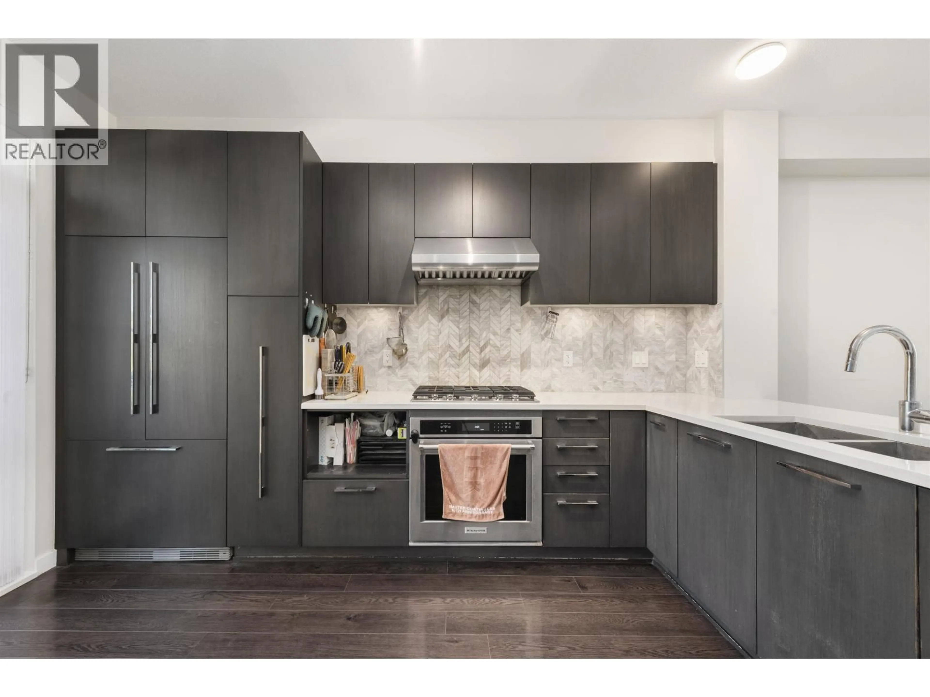 Contemporary kitchen, ceramic/tile floor for 27 - 5551 ADMIRAL WAY, Ladner British Columbia V4K0C9