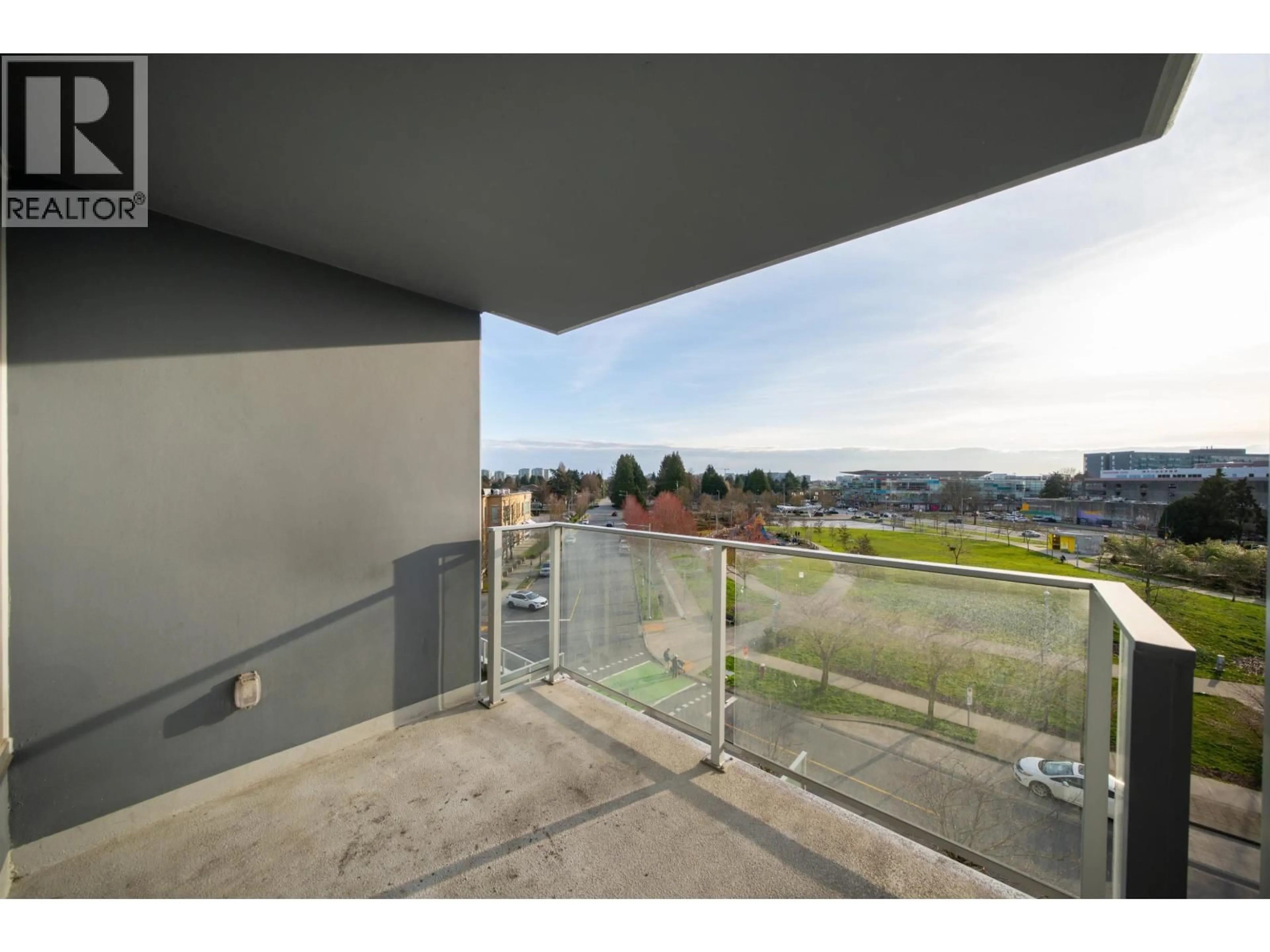 Balcony in the apartment, city buildings view from balcony for 607 - 3331 BROWN ROAD, Richmond British Columbia V6X0P5