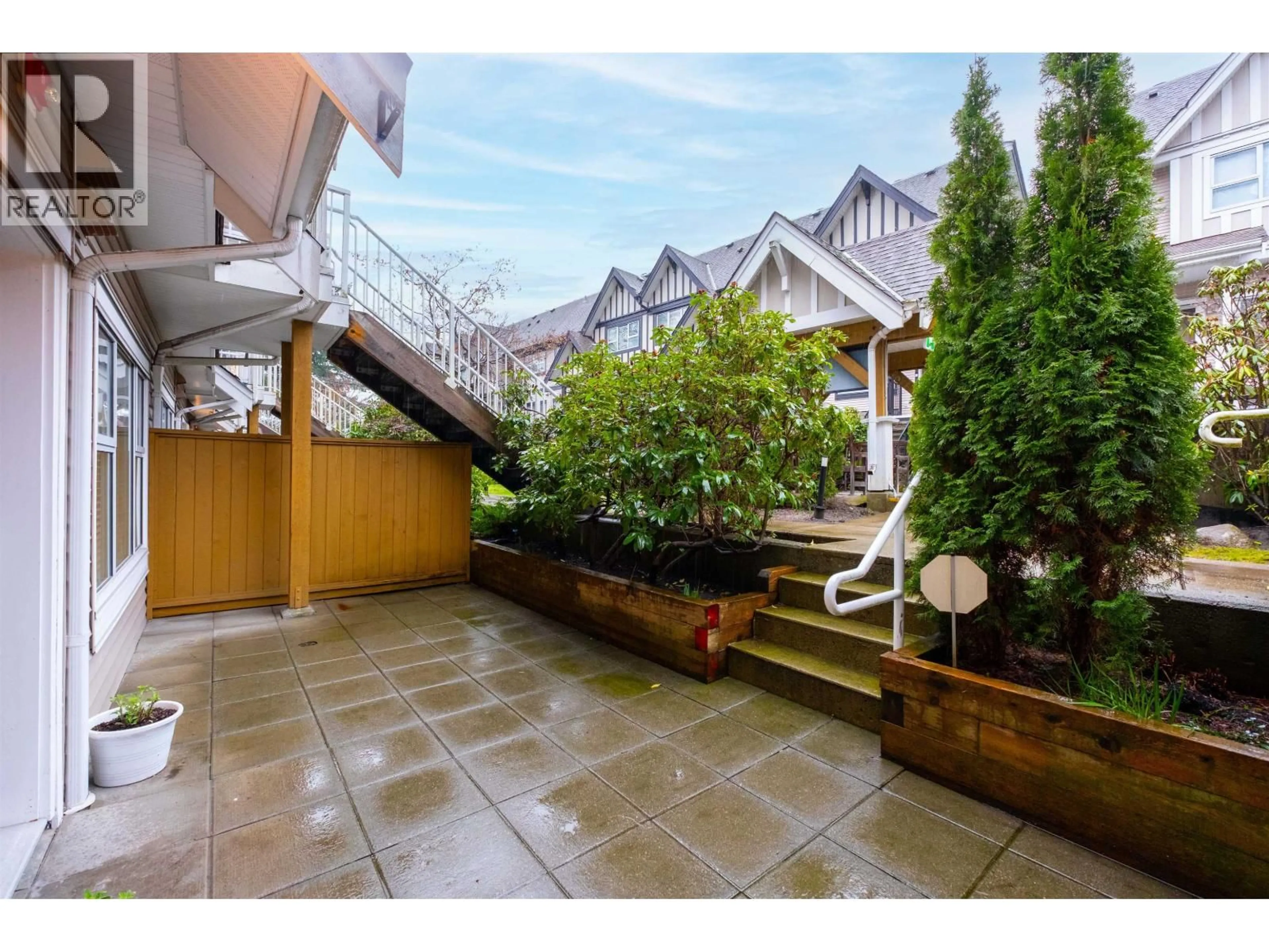 Patio, street for 10 - 730 FARROW STREET, Coquitlam British Columbia V3J7Y7