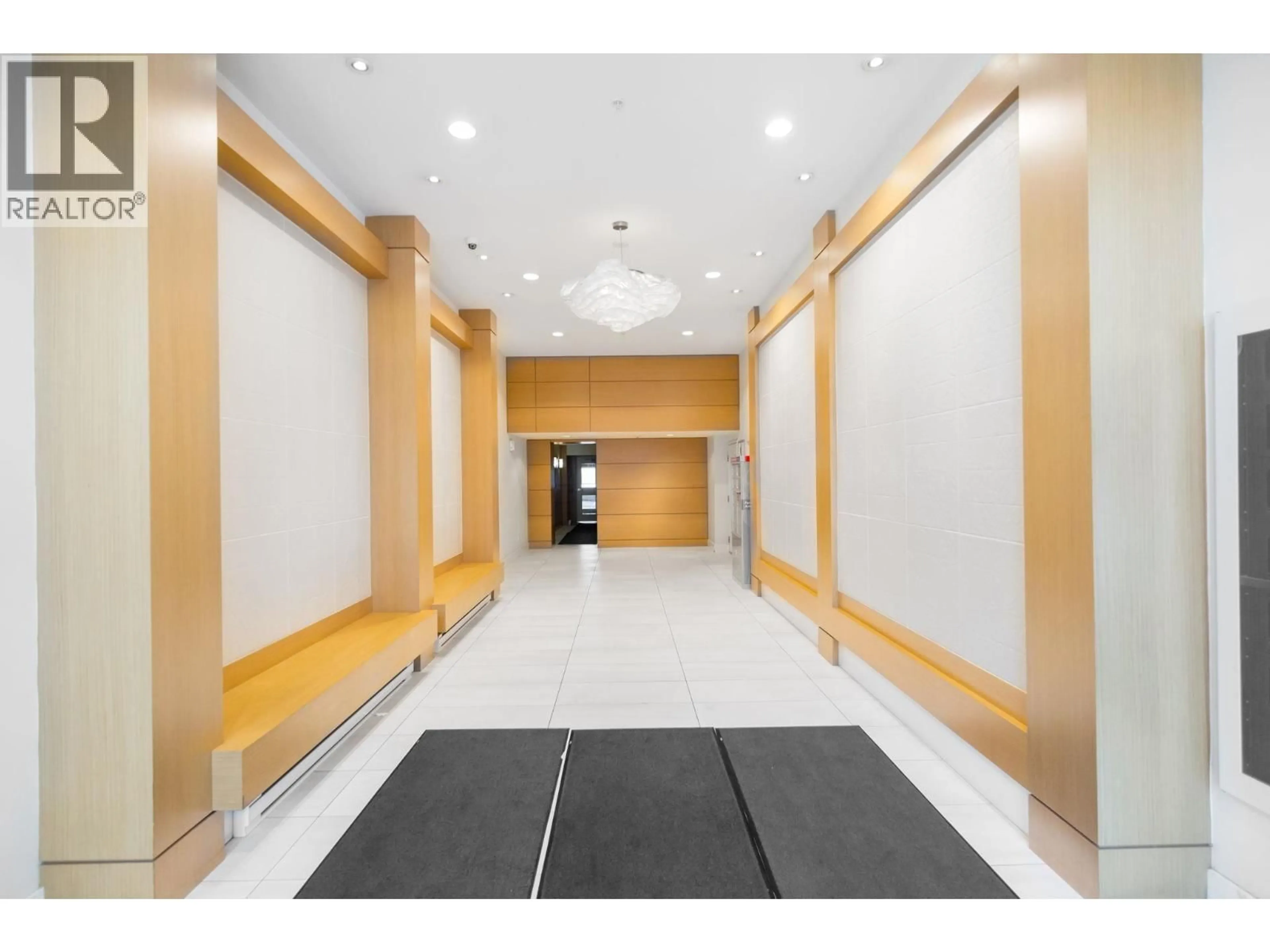 Indoor foyer for 1808 - 668 COLUMBIA STREET, New Westminster British Columbia V3M1A9