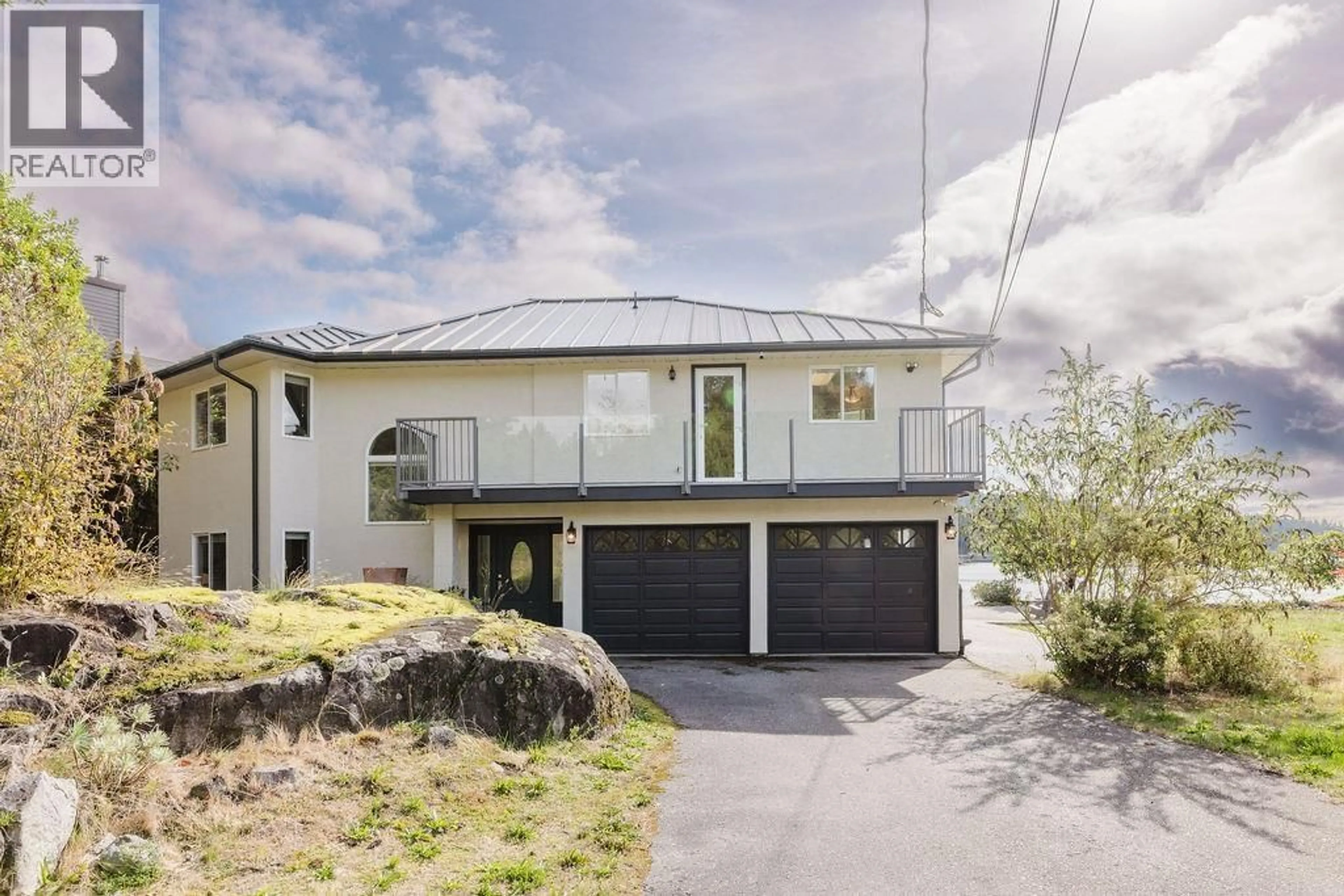 Unknown for 5620 MINTIE ROAD, Halfmoon Bay British Columbia V7Z1E8