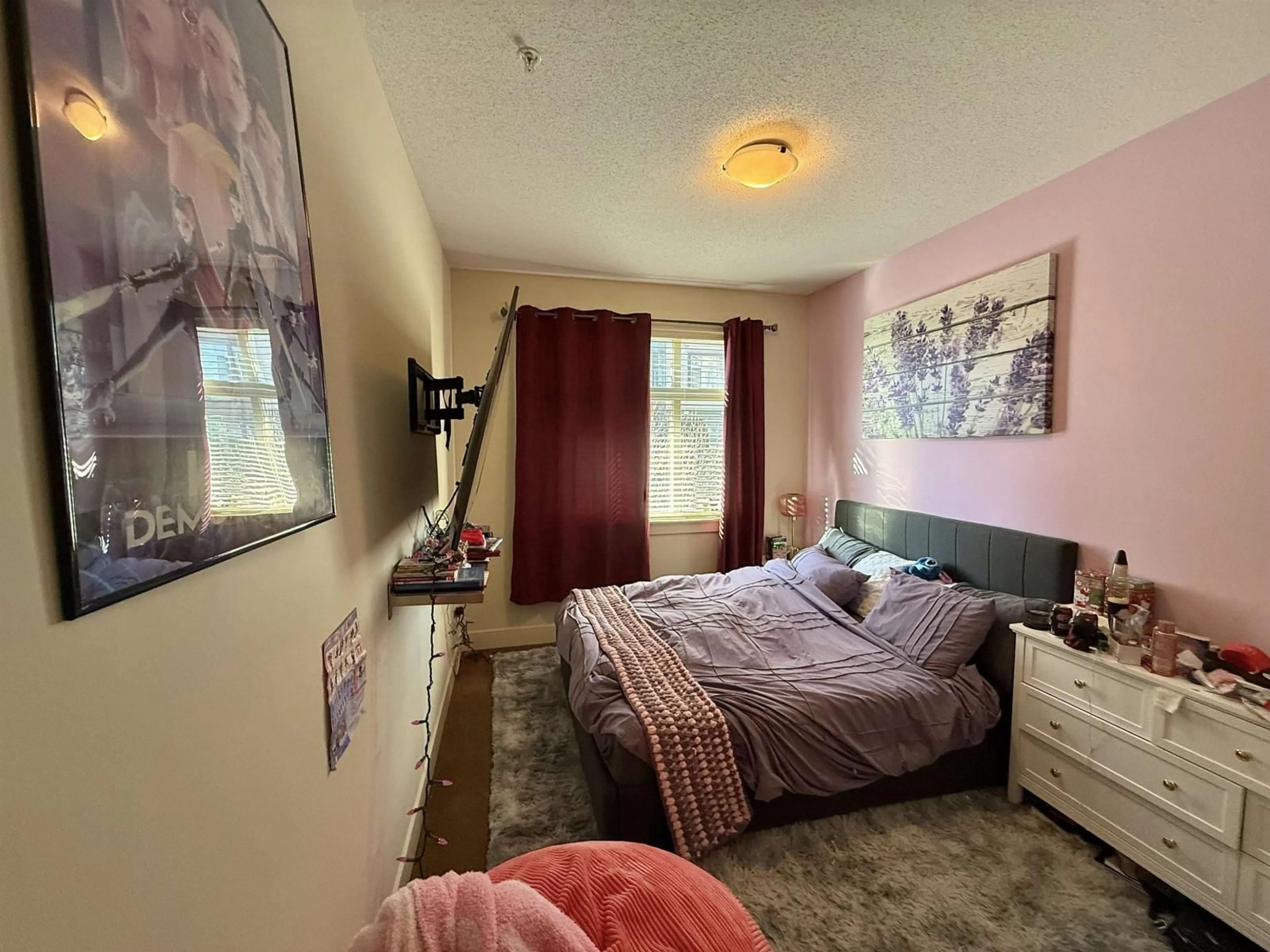 A pic of a room for 100 - 45893 CHESTERFIELD AVENUE, Chilliwack British Columbia V2P1M5