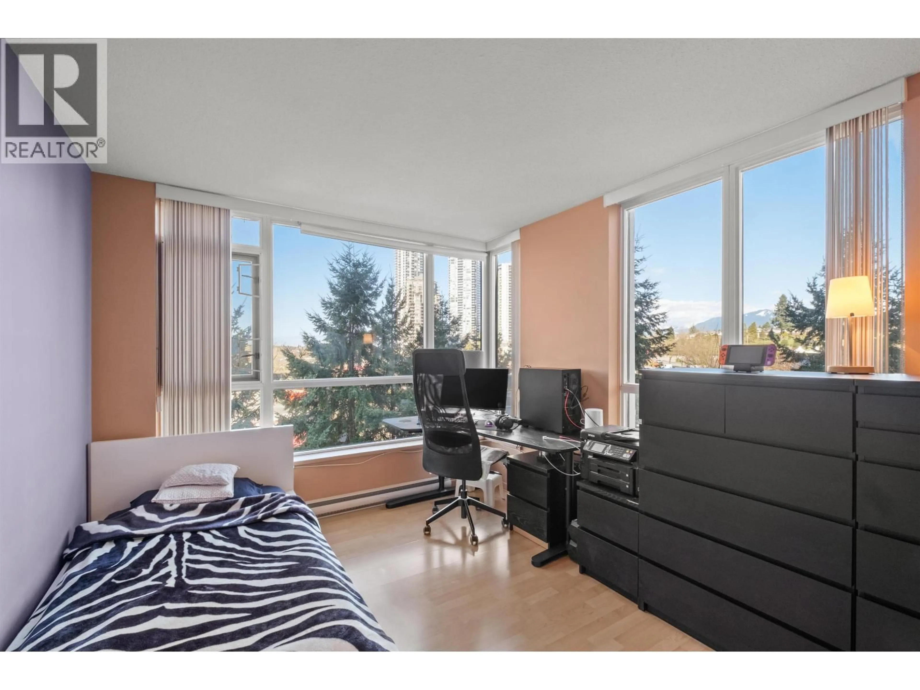 A pic of a room for 705 - 2088 MADIOSON AVENUE, Burnaby British Columbia V5C6T5