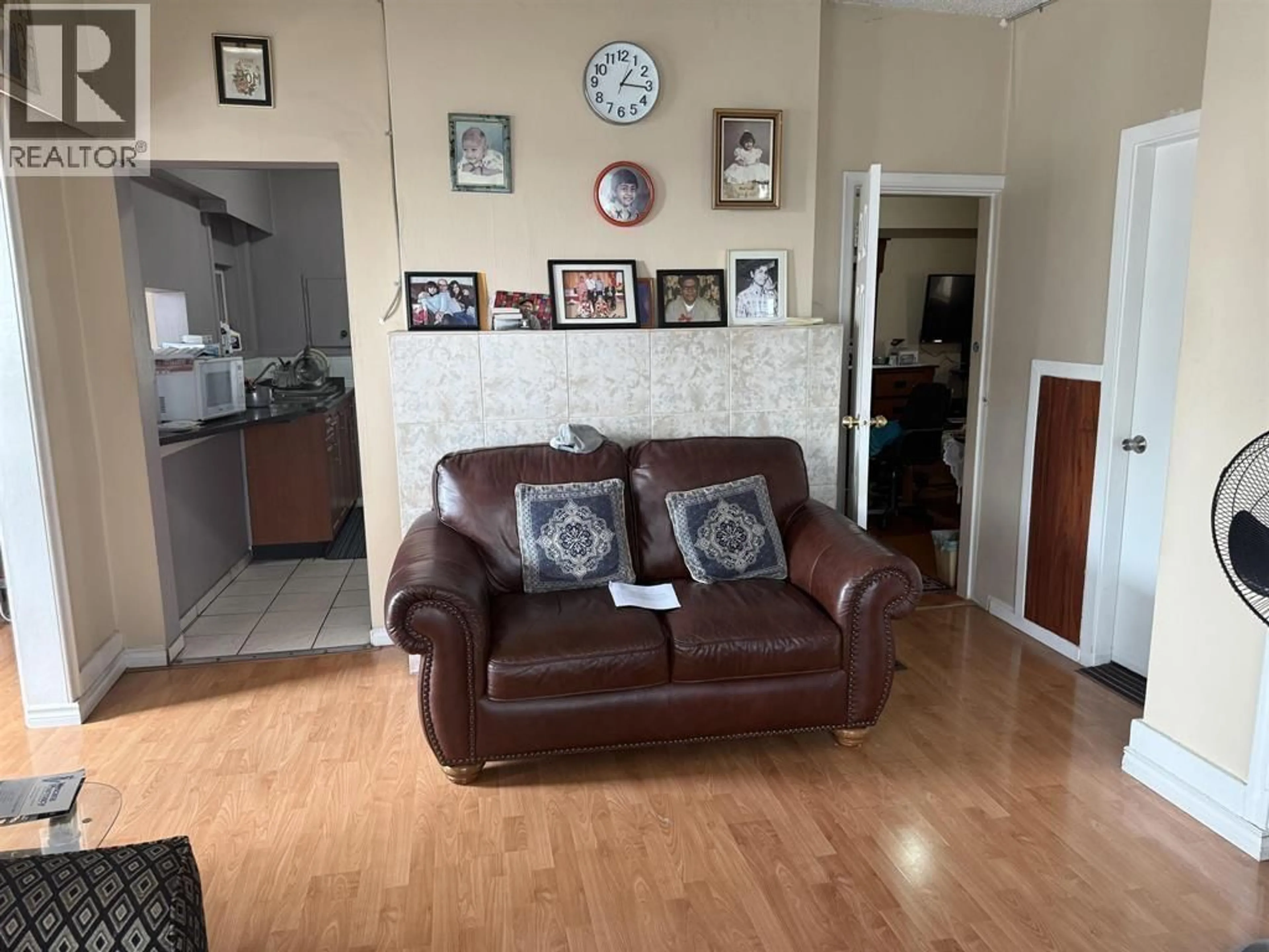 Living room with furniture, unknown for 8125 ST. GEORGE STREET, Vancouver British Columbia V5X3S4