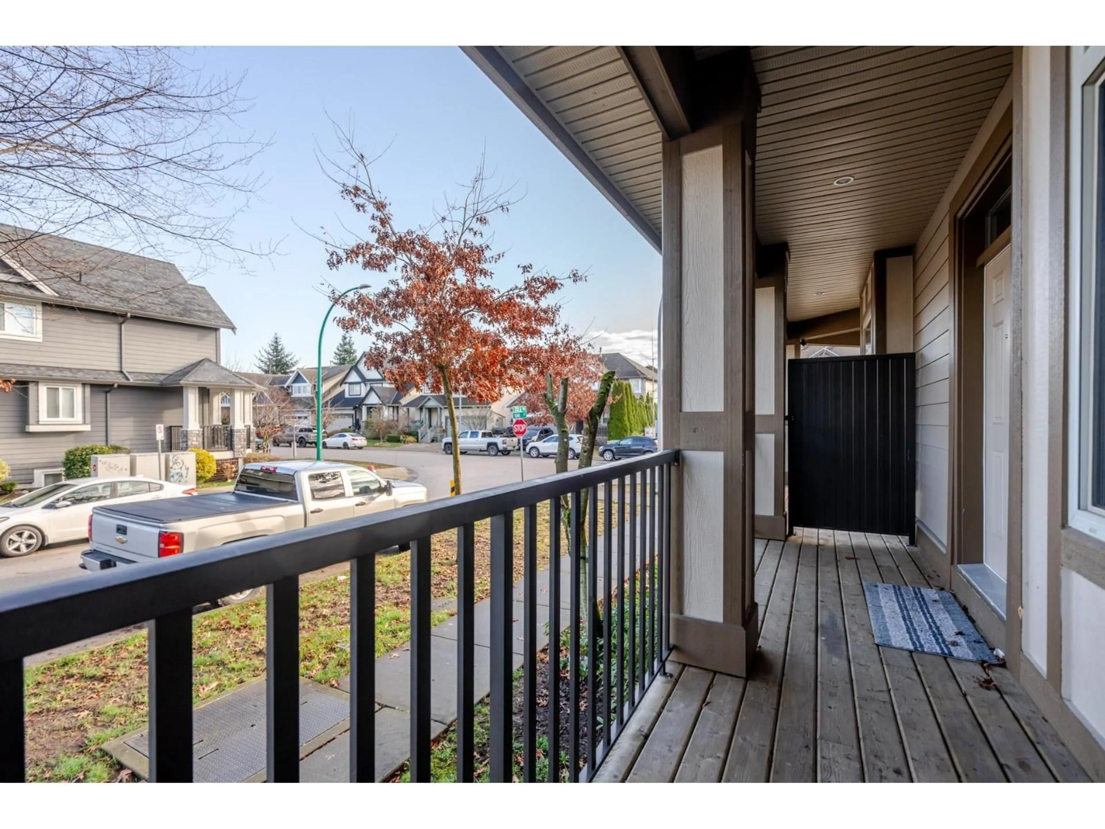 Patio, street for 19586 72A AVENUE, Surrey British Columbia V4N3E8