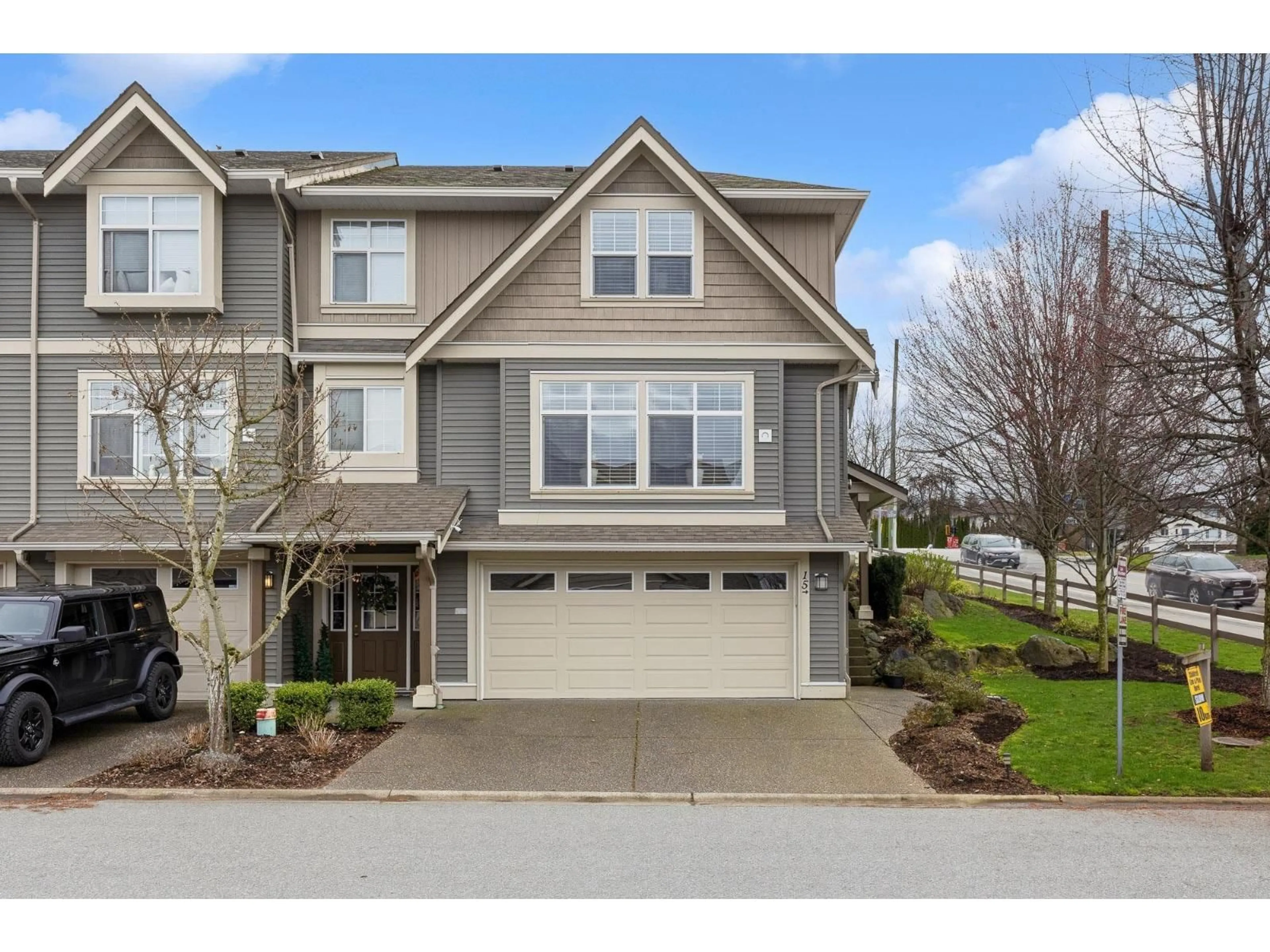 Home with vinyl exterior material, water/lake/river/ocean view for 15 - 5648 PROMONTORY ROAD, Chilliwack British Columbia V2R0E5