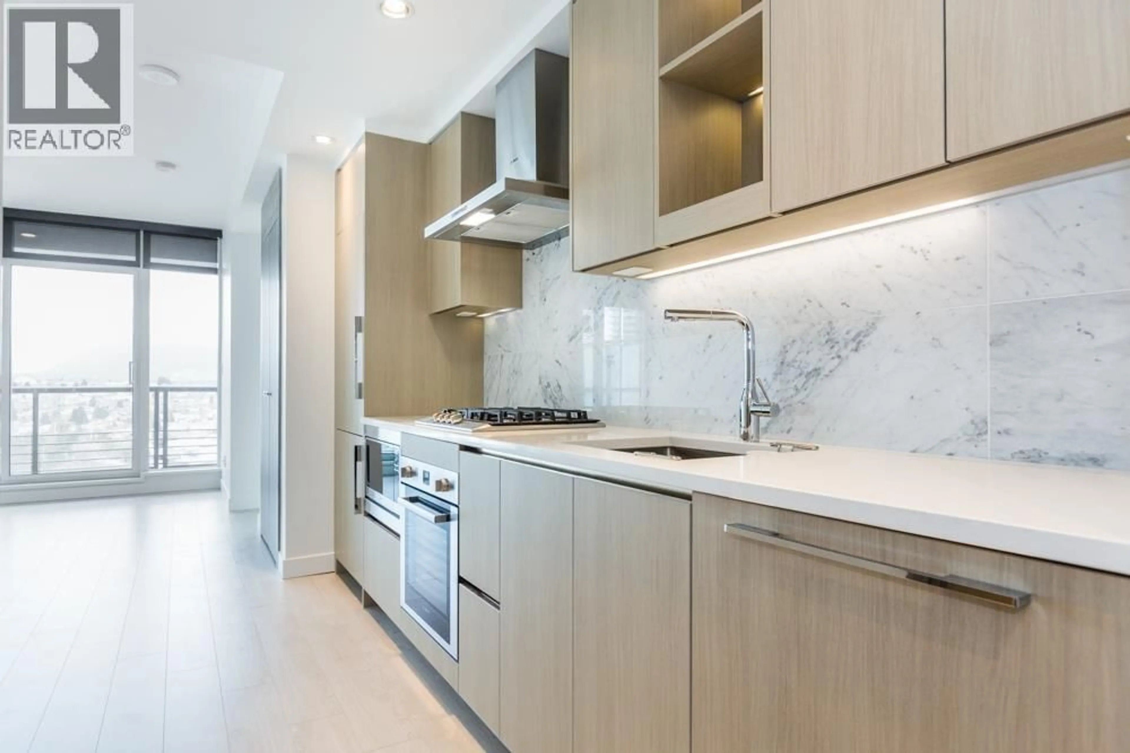 Unknown for 2005 - 4720 LOUGHEED HIGHWAY, Burnaby British Columbia V5C0M8