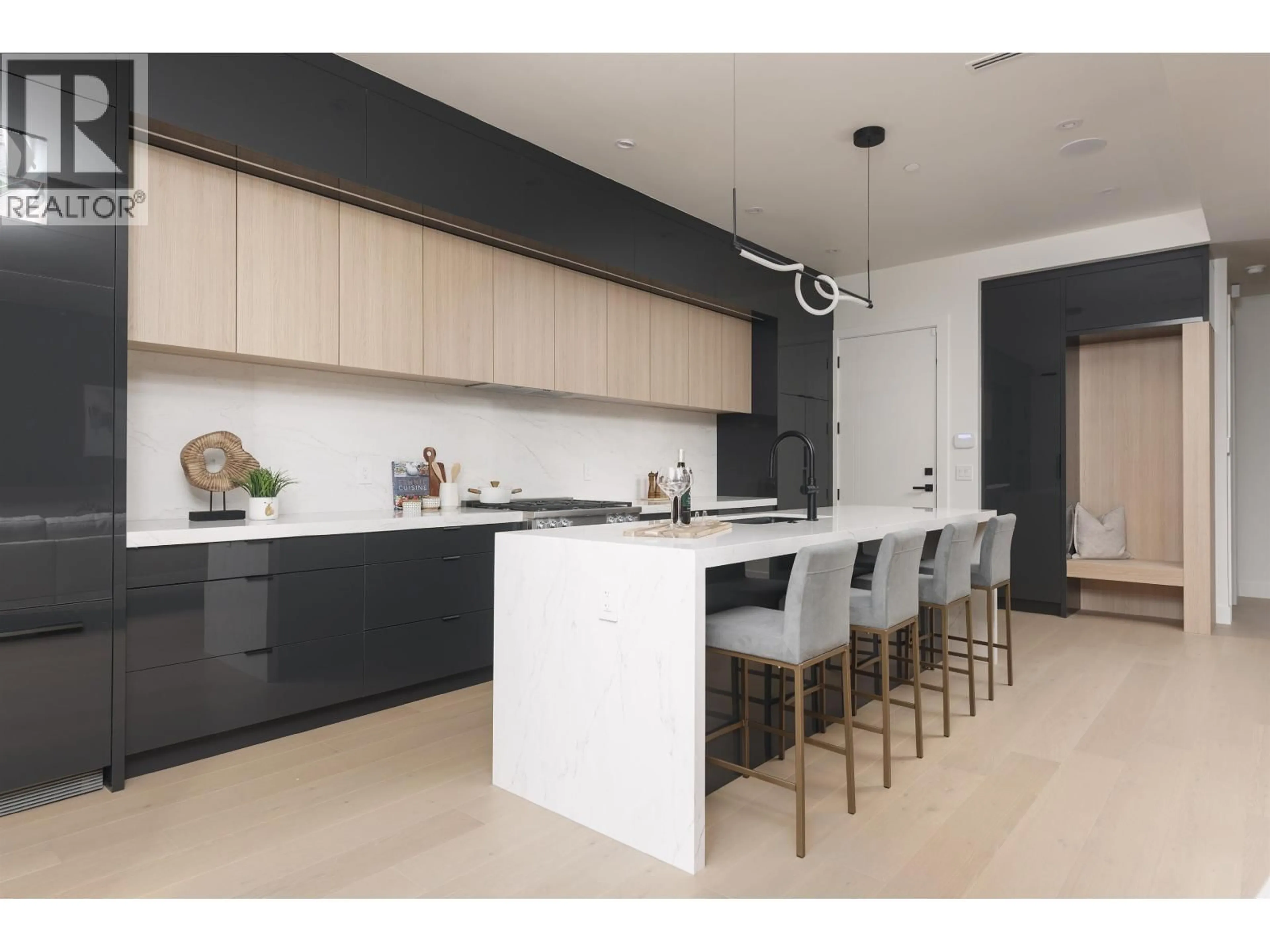 Contemporary kitchen, unknown for 2 - 3232 38TH AVENUE, Vancouver British Columbia V6N2X6