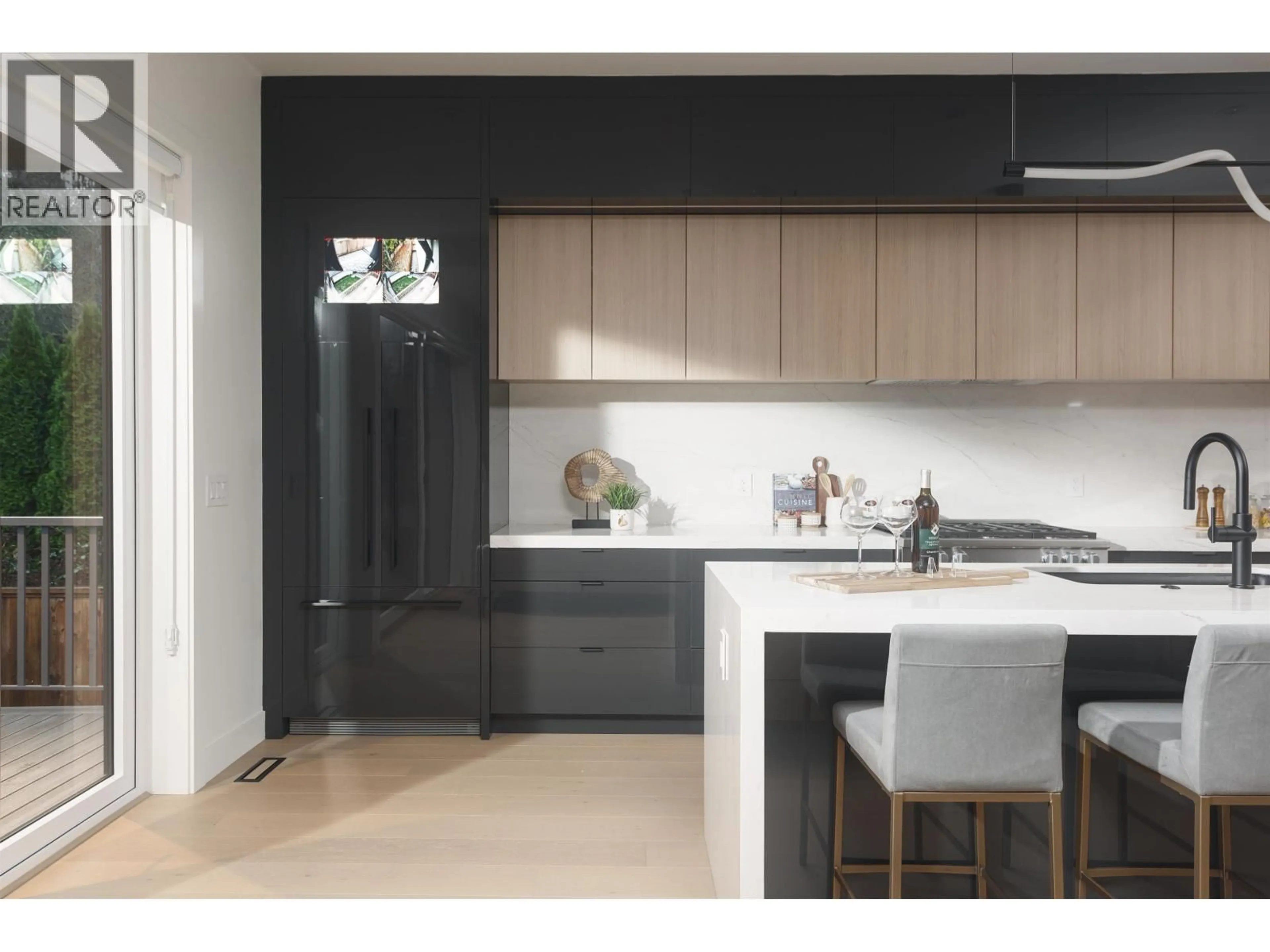 Contemporary kitchen, unknown for 2 - 3232 38TH AVENUE, Vancouver British Columbia V6N2X6