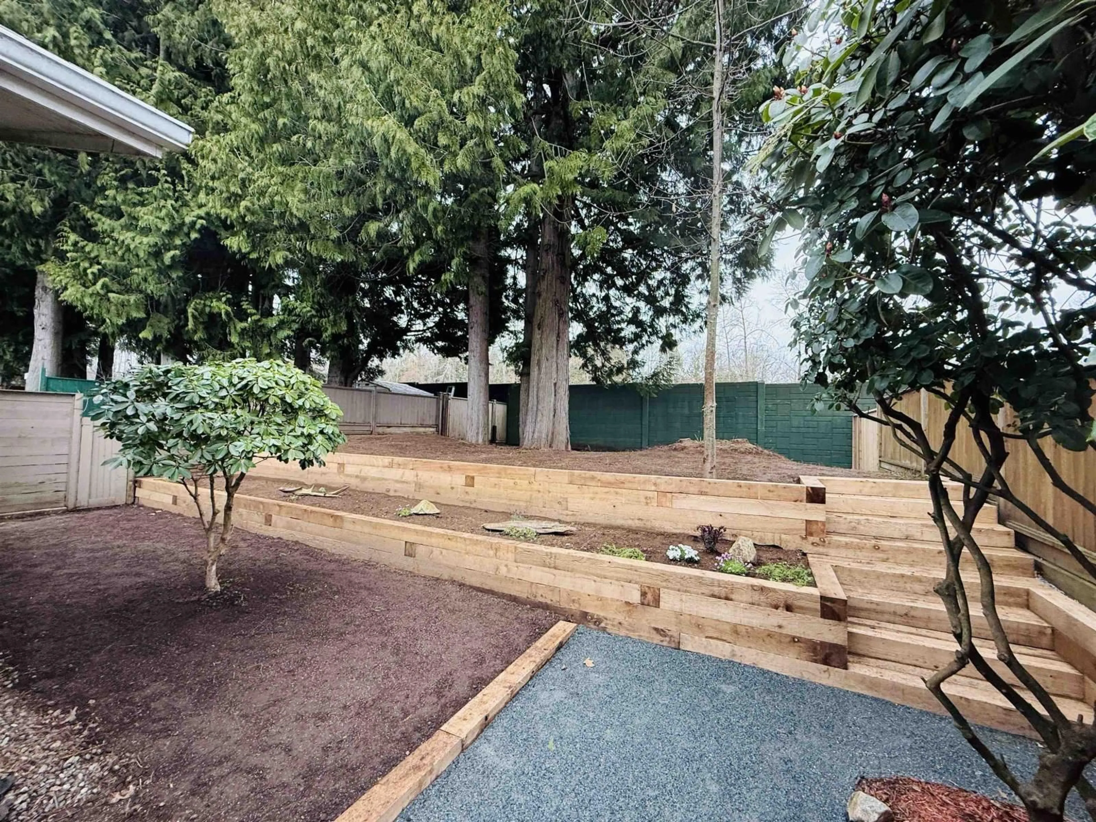 Patio, street for 51 - 1400 164 STREET, Surrey British Columbia V4A8V7