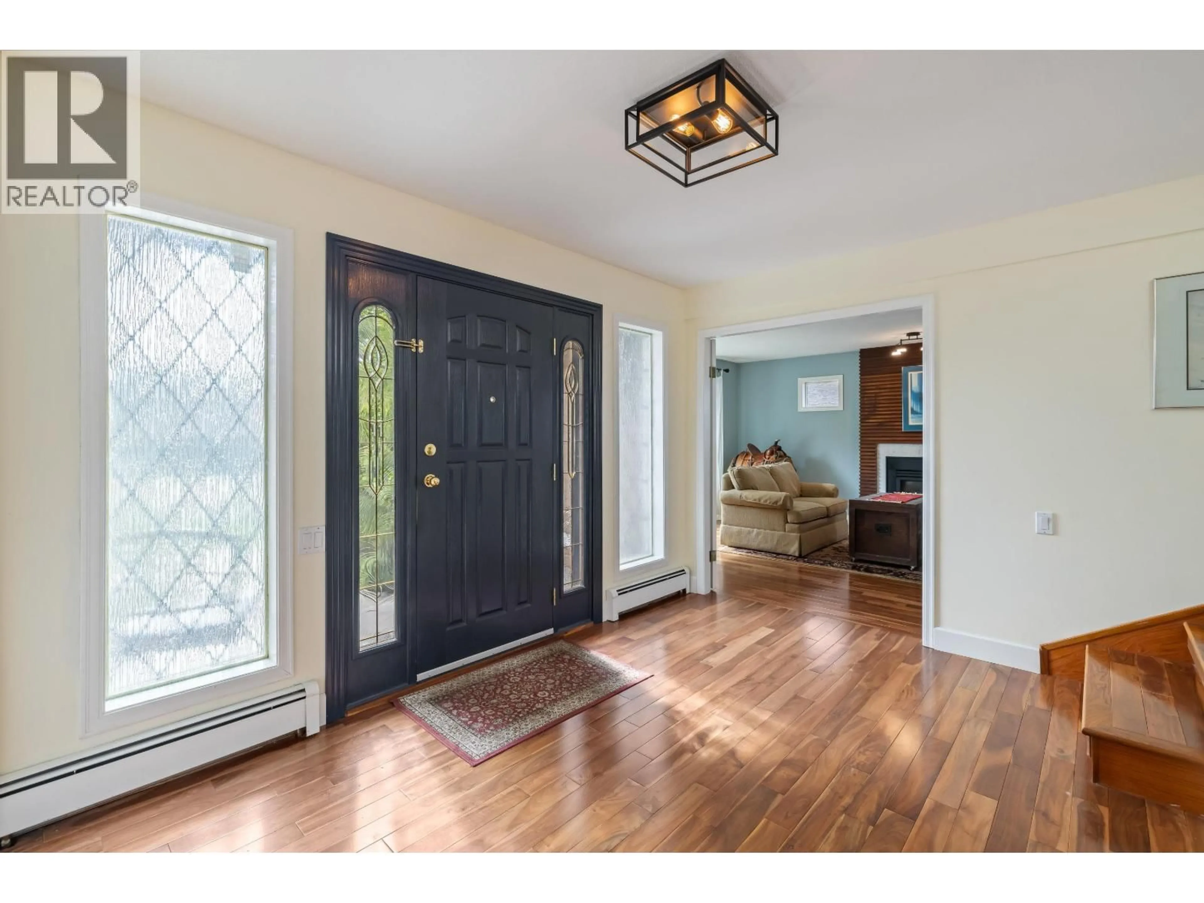 Indoor entryway for 643 GOLDENROD BOULEVARD, Delta British Columbia V4L2H2