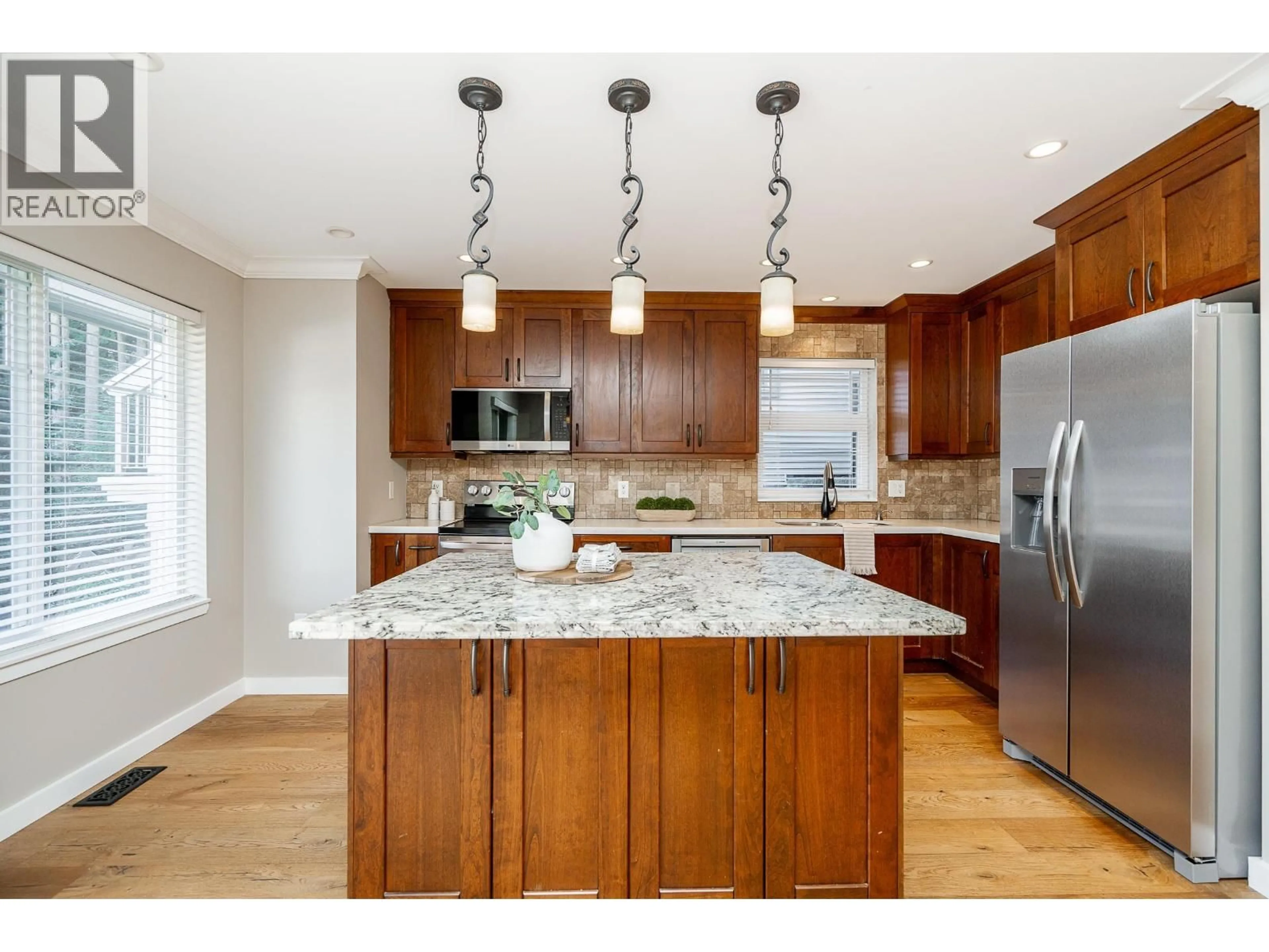 Open concept kitchen, wood/laminate floor for 5 - 2351 PARKWAY BOULEVARD, Coquitlam British Columbia V3E3P2