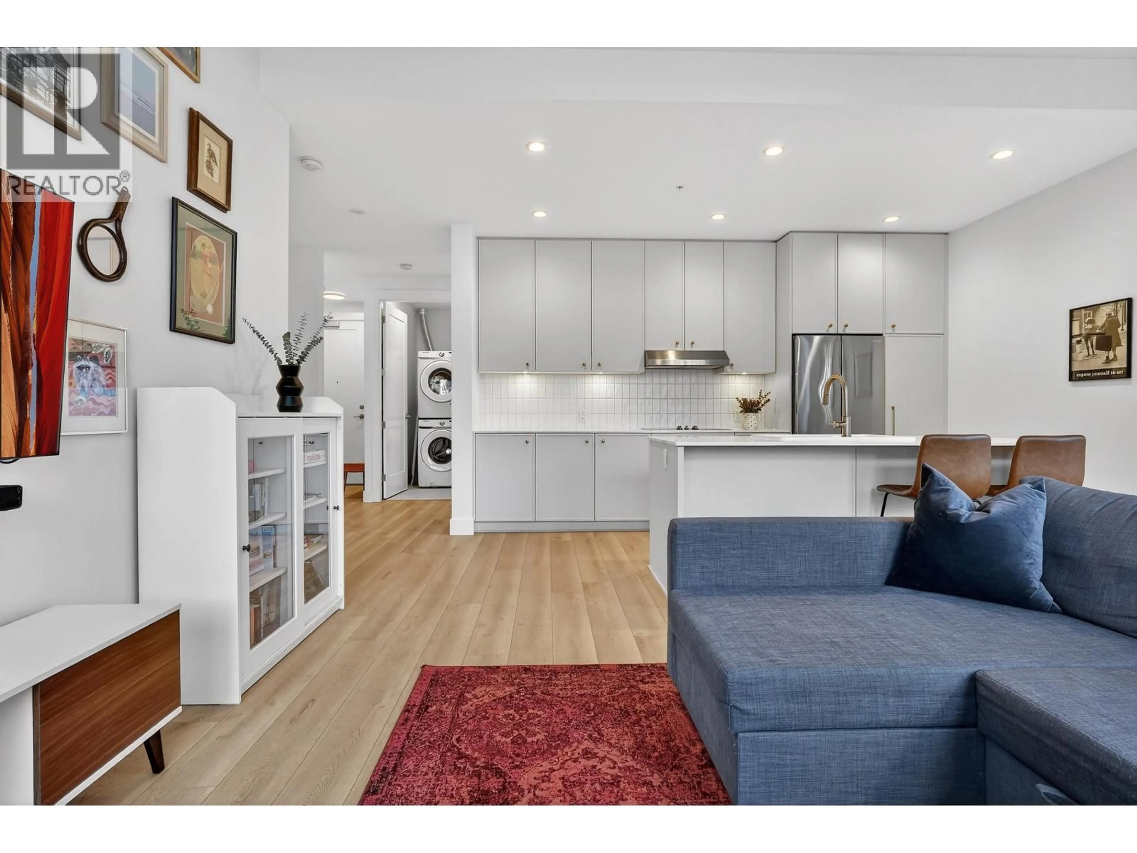 Open concept kitchen, wood/laminate floor for 108 - 708 EDGAR AVENUE, Coquitlam British Columbia V3K0H3