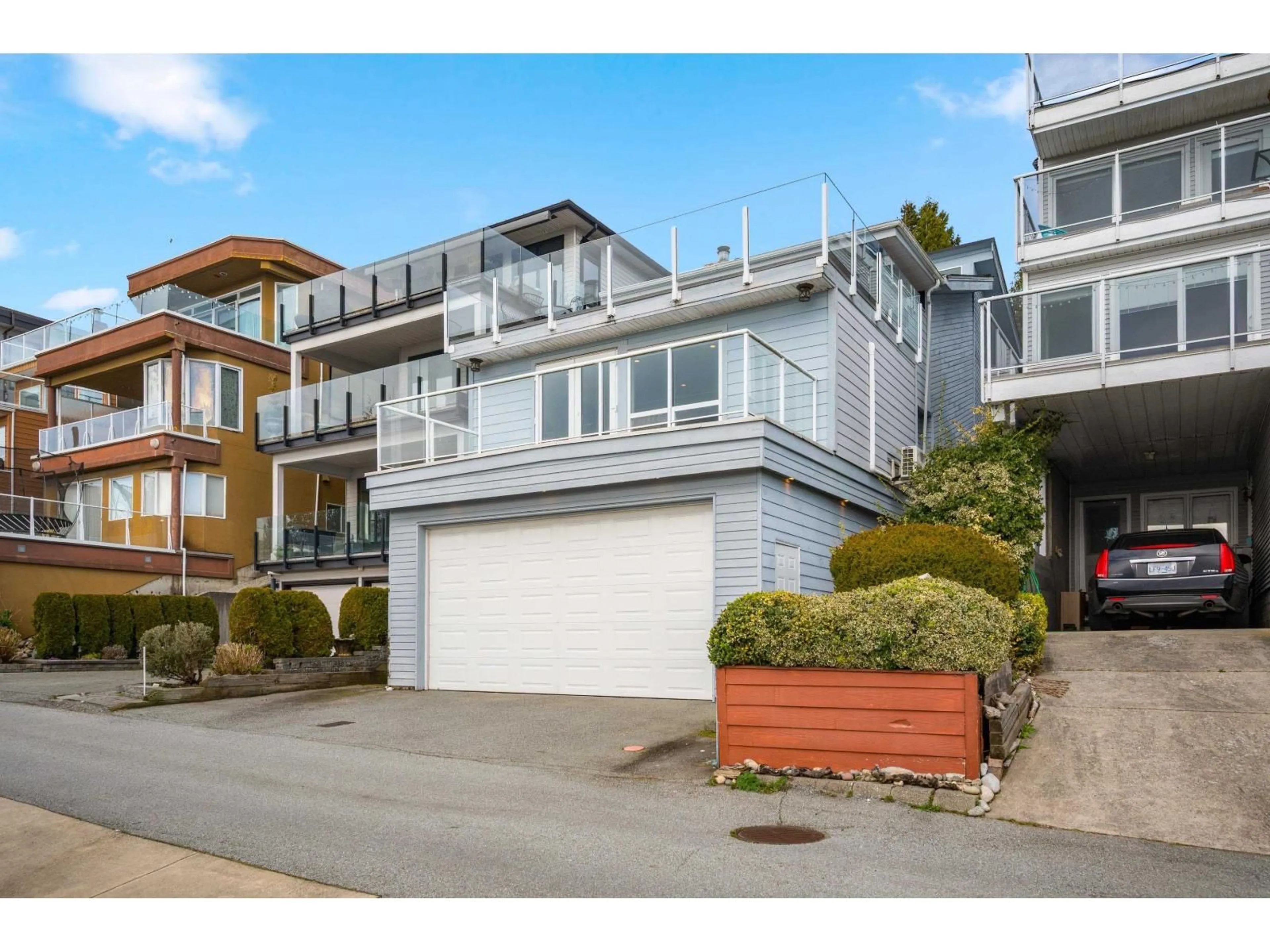 Unknown for 15456 COLUMBIA AVENUE, White Rock British Columbia V4B1K2
