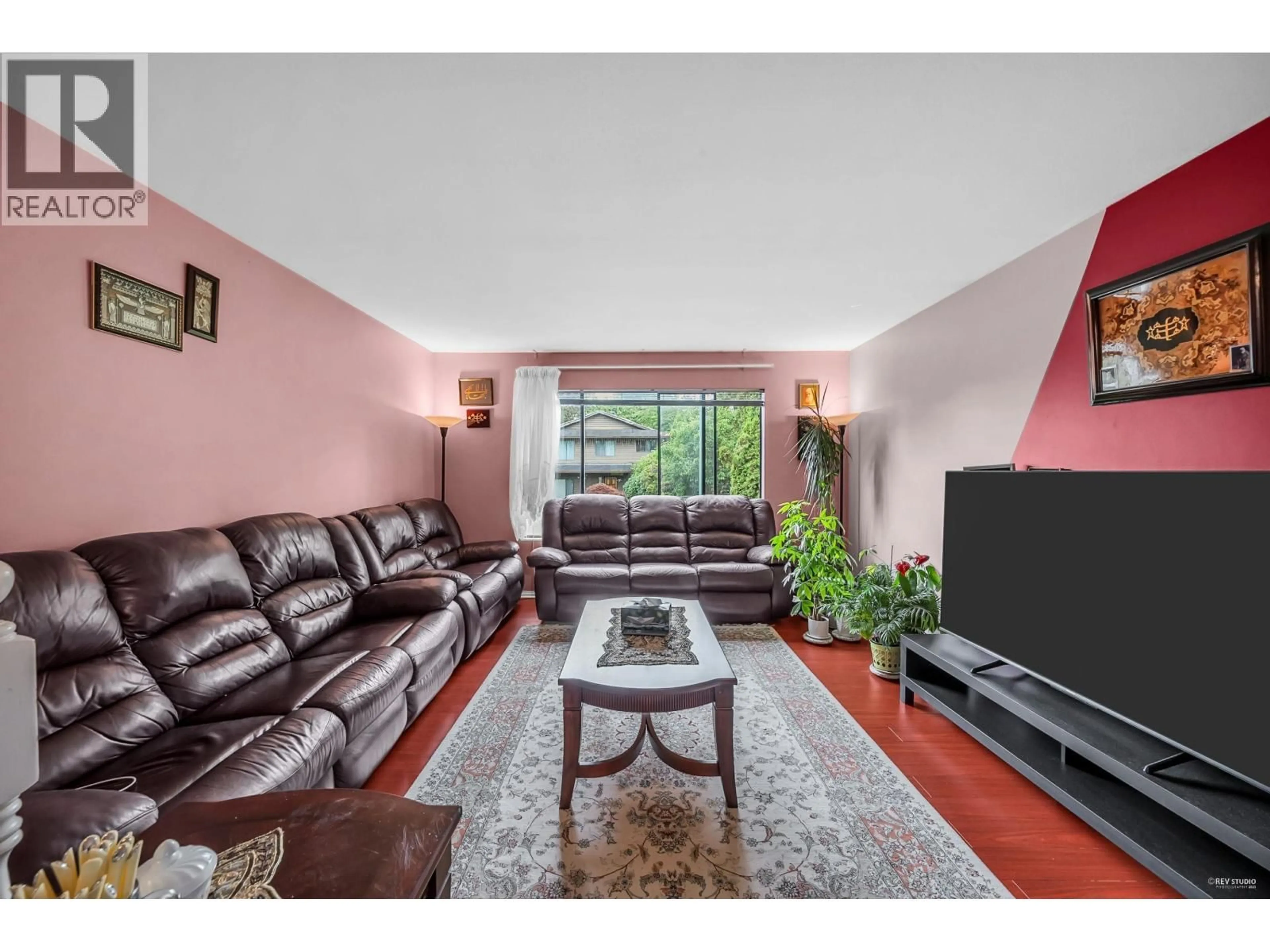 Living room with furniture, unknown for 1112 HANSARD CRESCENT, Coquitlam British Columbia V3C4W7