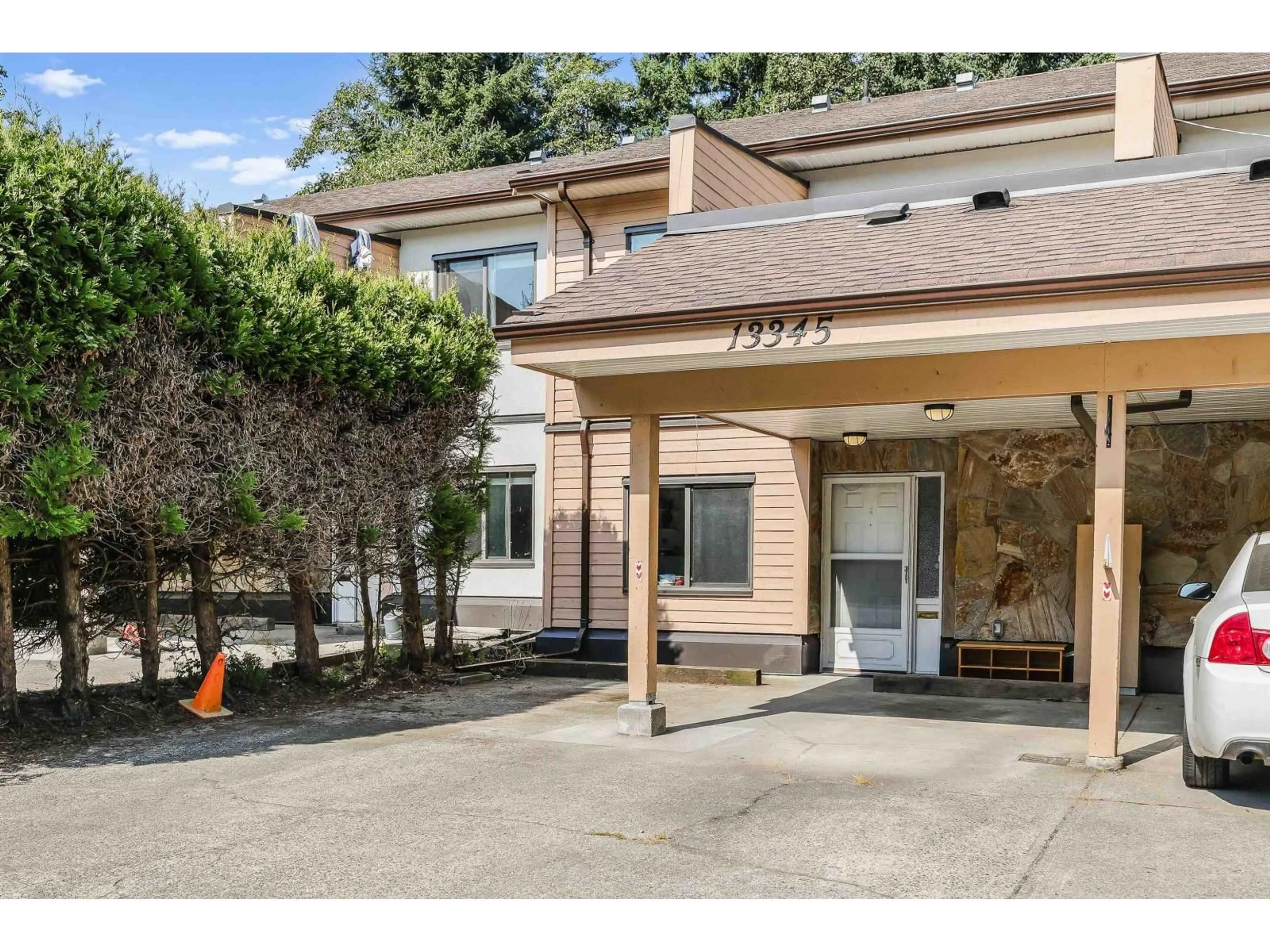 Unknown for 13345 70B AVENUE, Surrey British Columbia V3W7Z3