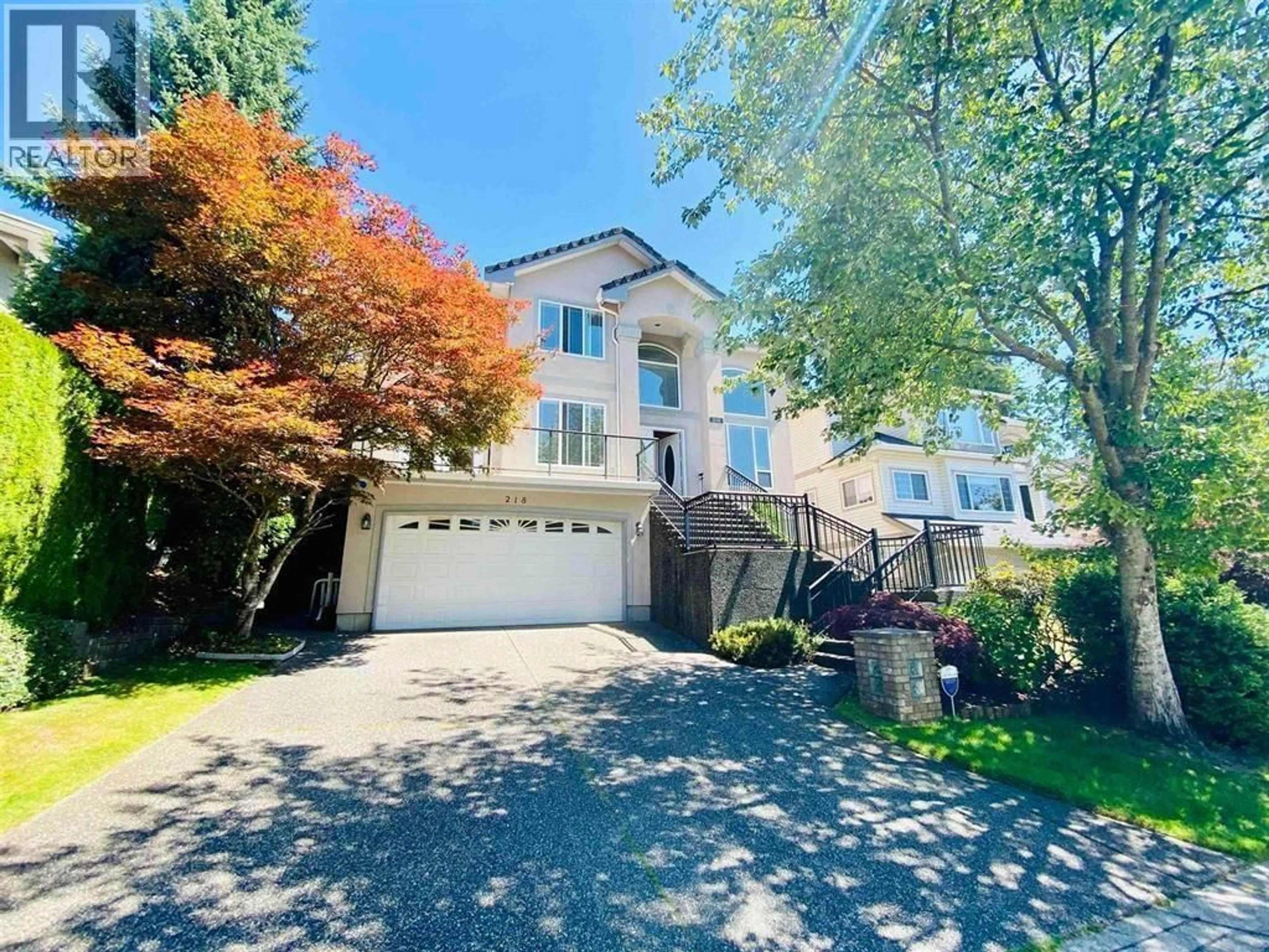 A pic from outside/outdoor area/front of a property/back of a property/a pic from drone, street for 218 PARKSIDE DRIVE, Port Moody British Columbia V3H4Z6