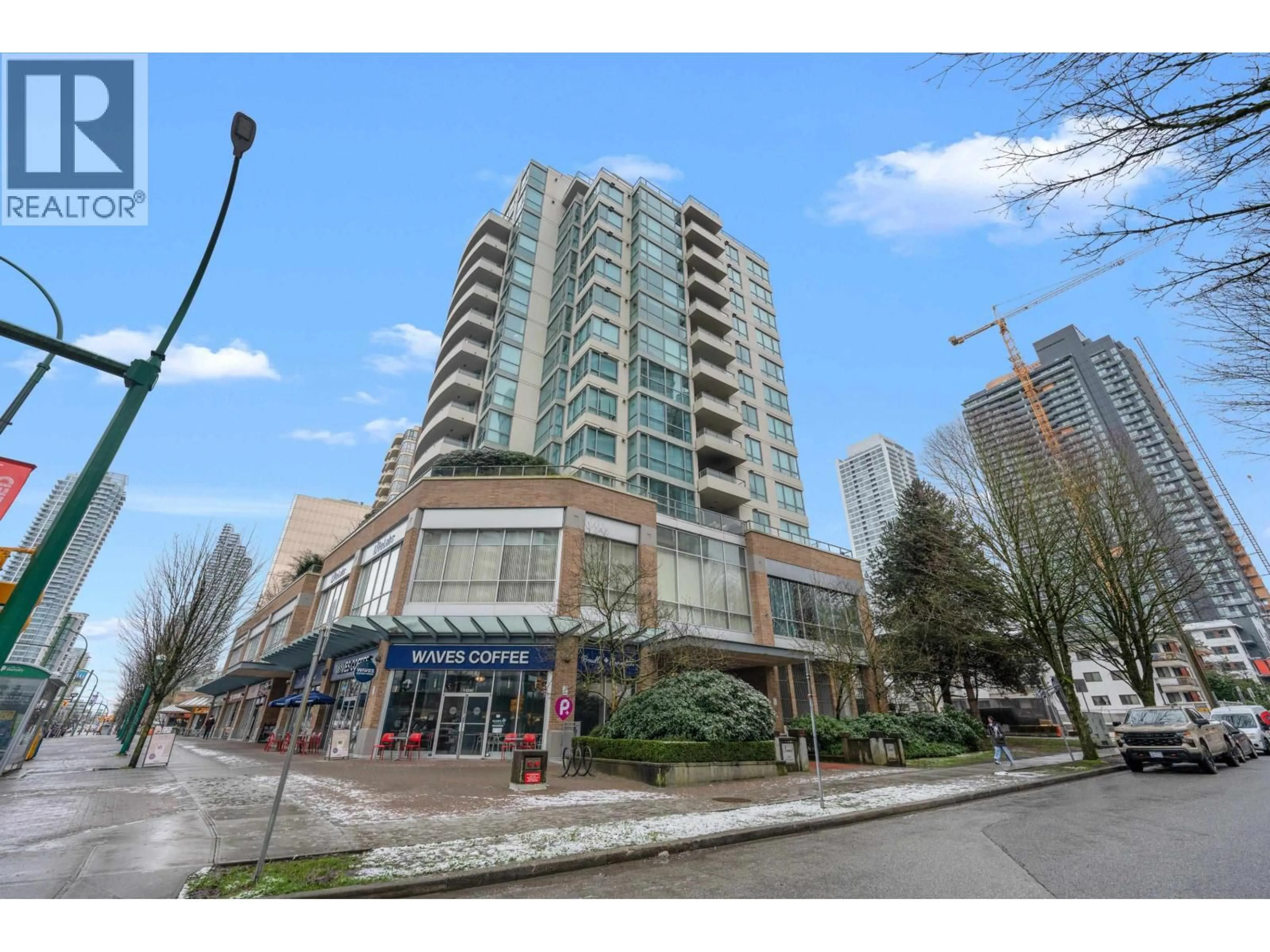 Indoor foyer for 803 - 5848 OLIVE AVENUE, Burnaby British Columbia V5H4V6