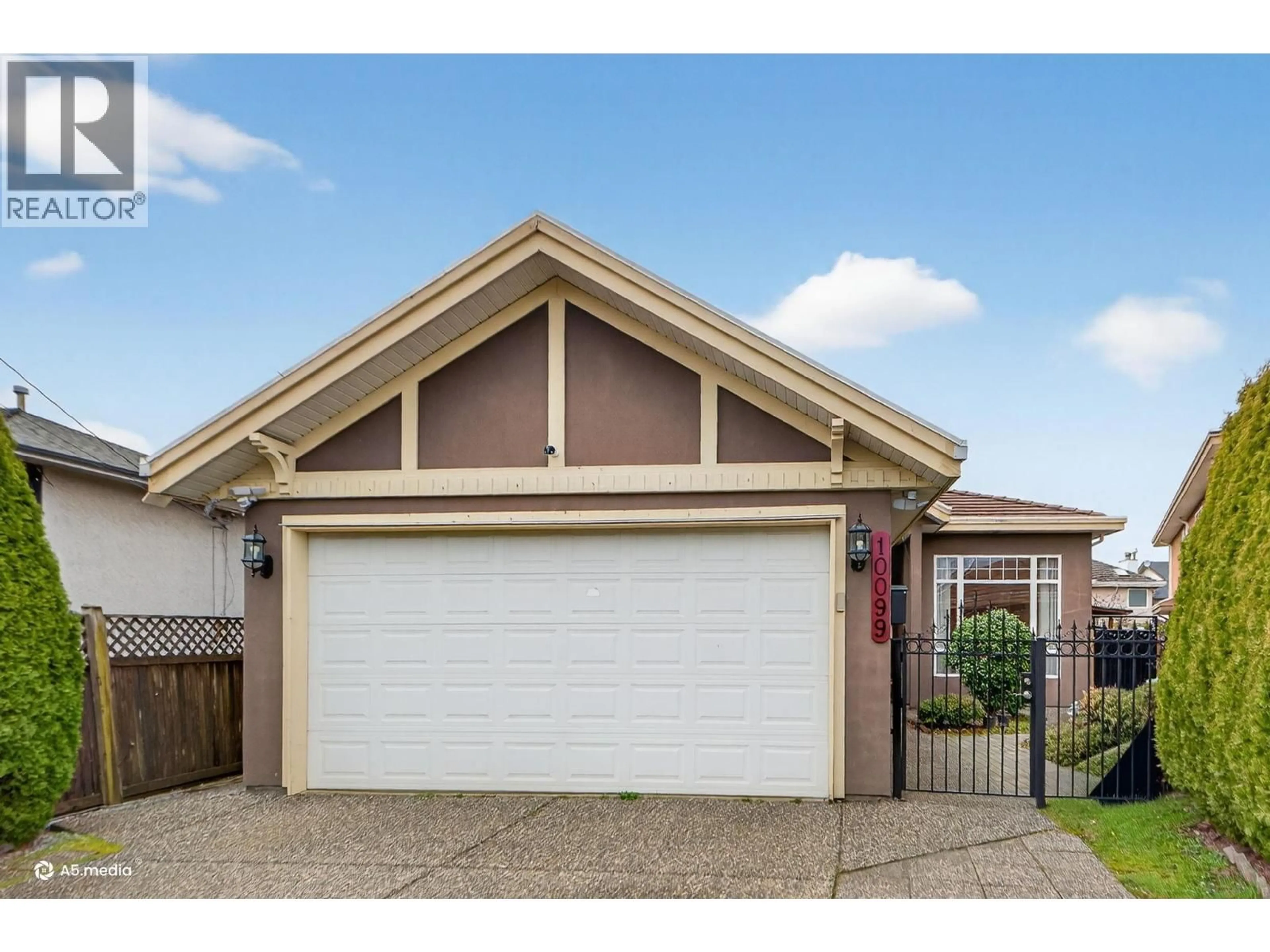 Home with vinyl exterior material, street for 10099 RUSKIN ROAD, Richmond British Columbia V7A2P3