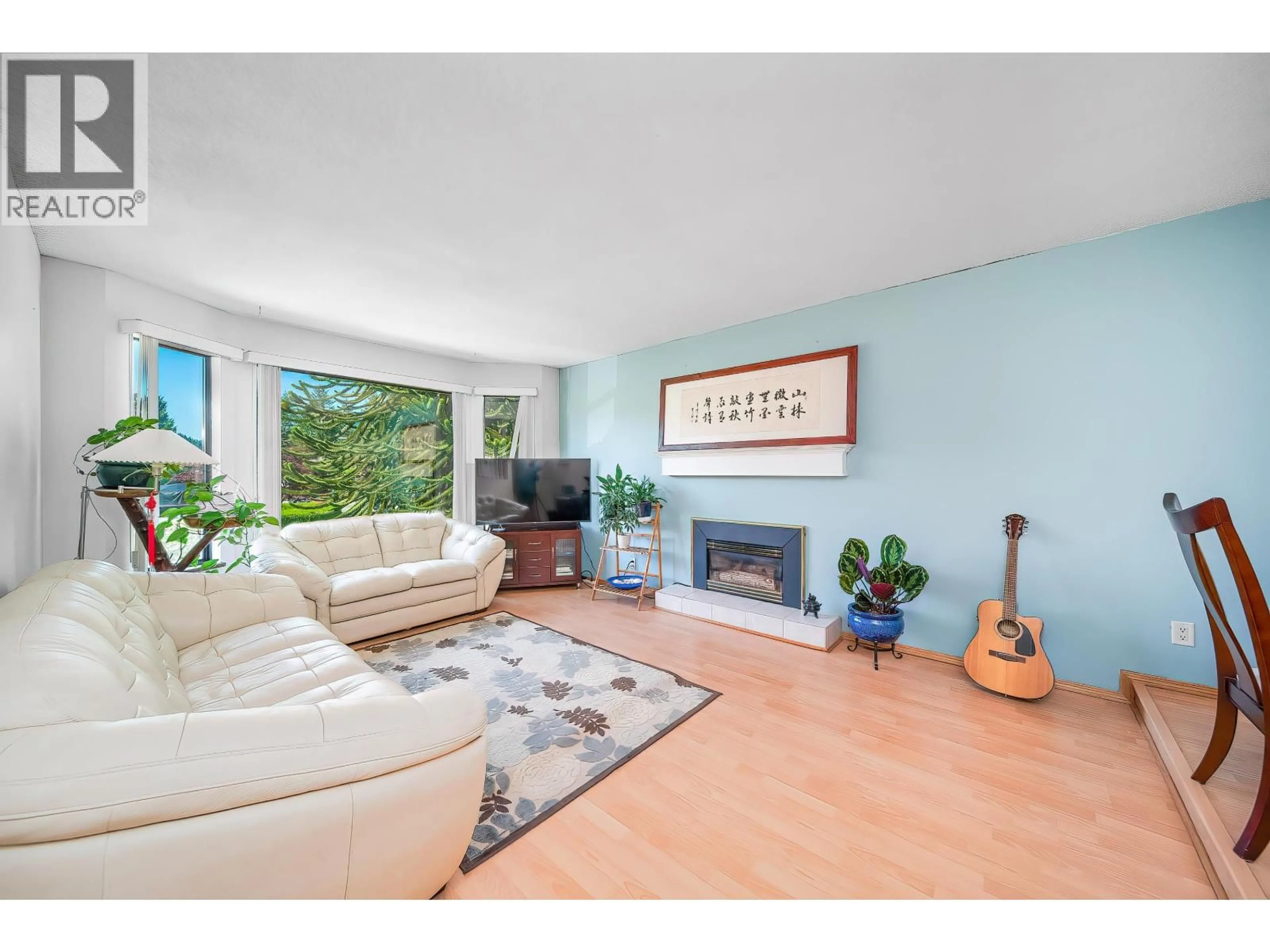 Living room with furniture, unknown for 1160 SHELTER CRESCENT, Coquitlam British Columbia V3B5Y5