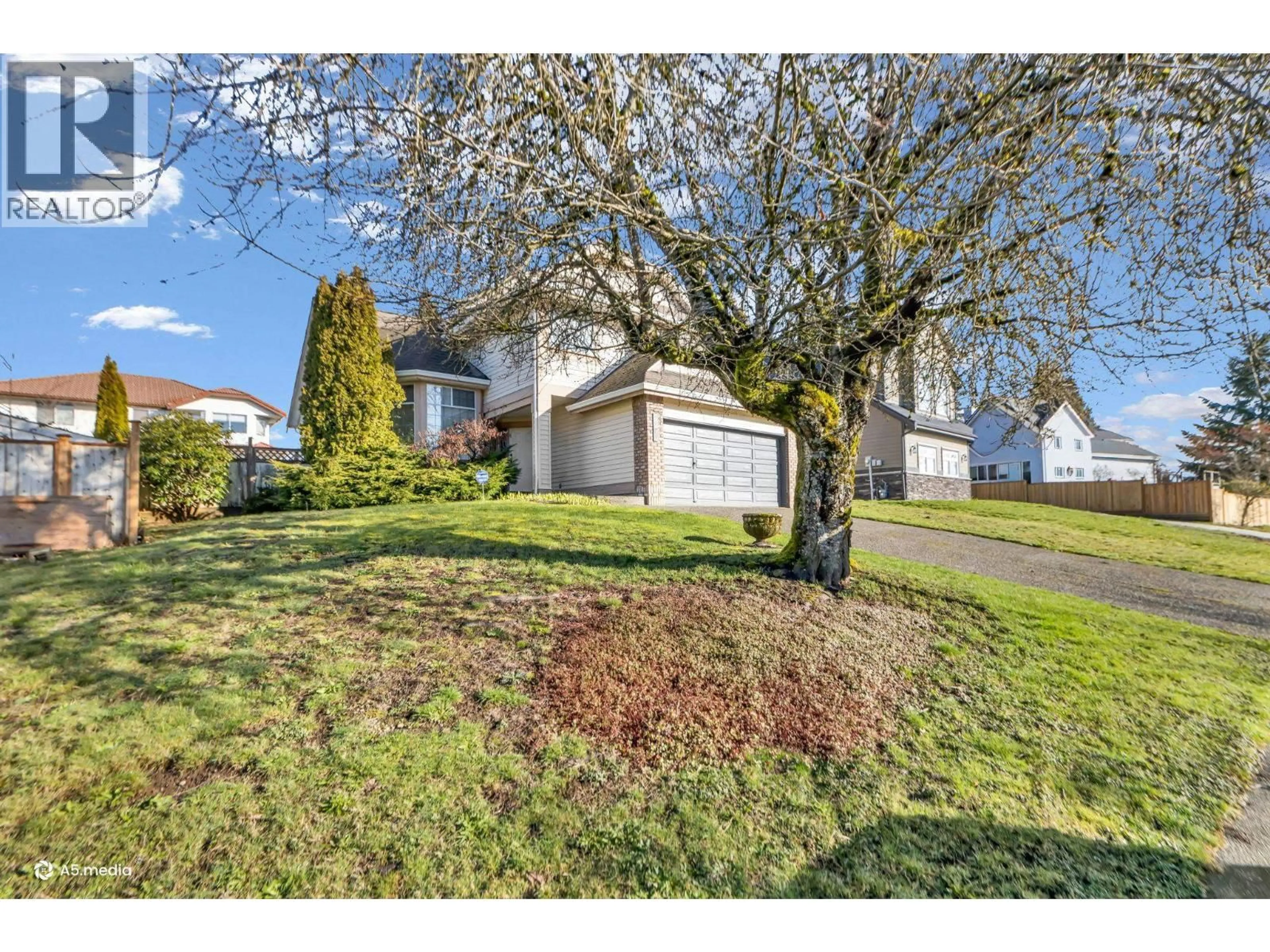 A pic from outside/outdoor area/front of a property/back of a property/a pic from drone, street for 2713 MARA DRIVE, Coquitlam British Columbia V3C5L6