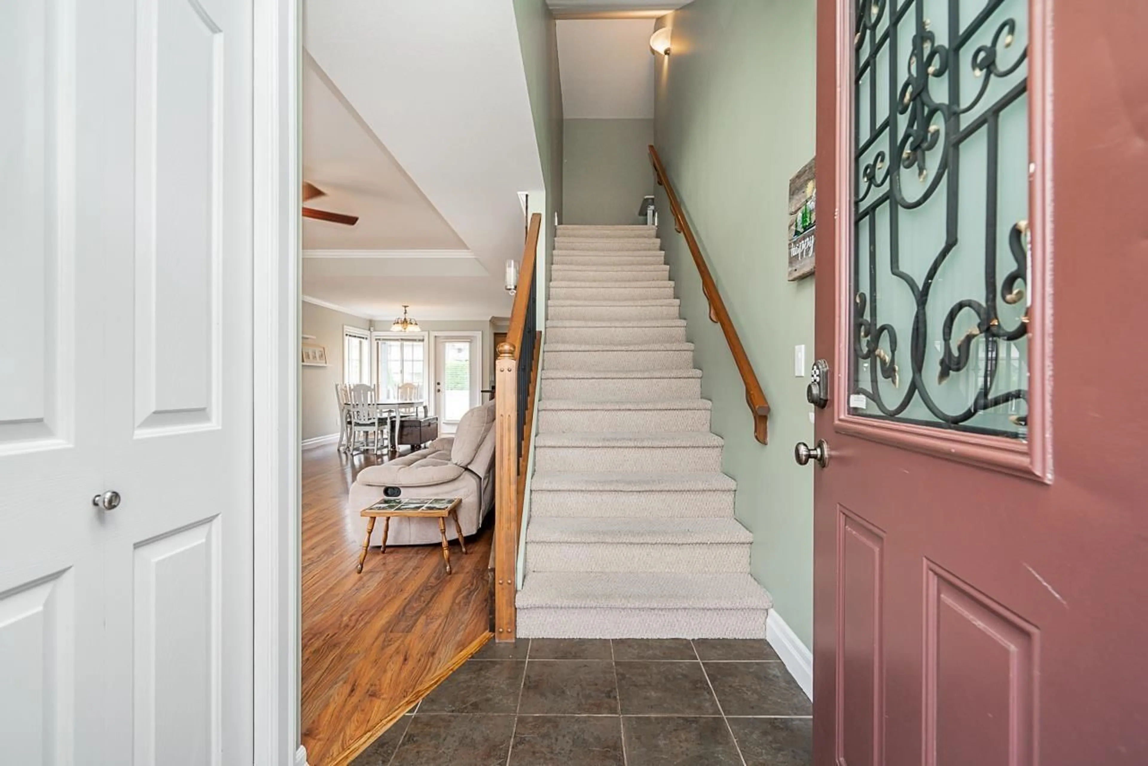 Indoor entryway for 39 - 6450 BLACKWOOD LANE, Chilliwack British Columbia V2R5Z3