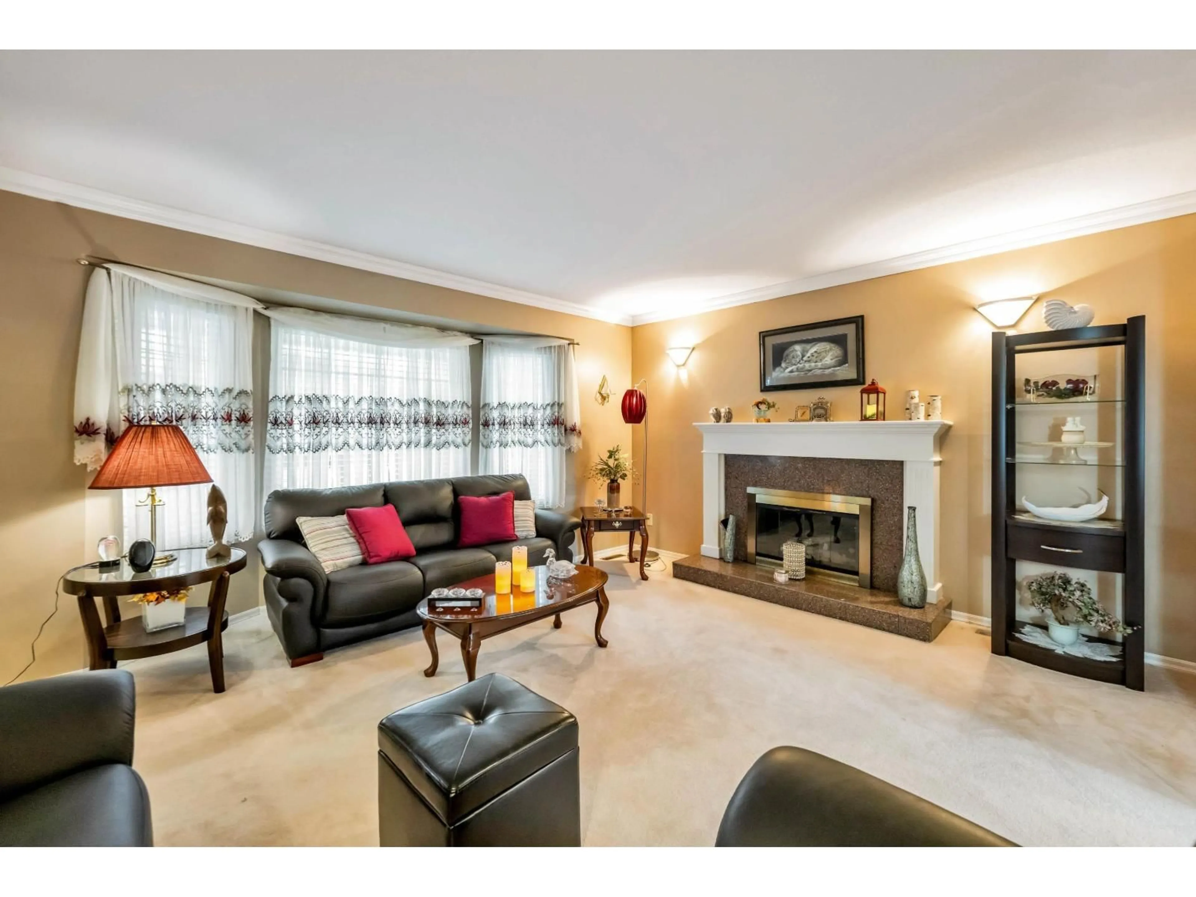 Living room with furniture, unknown for 5904 188 STREET, Surrey British Columbia V3S7M1