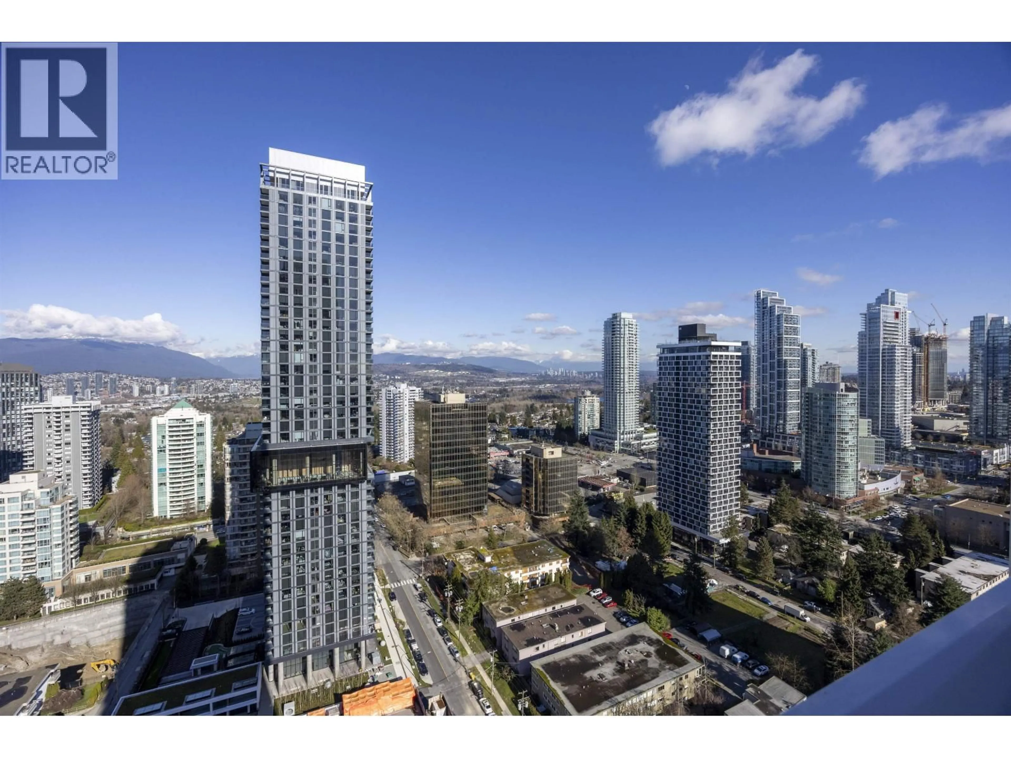 A pic from outside/outdoor area/front of a property/back of a property/a pic from drone, city buildings view from balcony for 2702 - 6087 WILSON AVENUE, Burnaby British Columbia V5H0M1