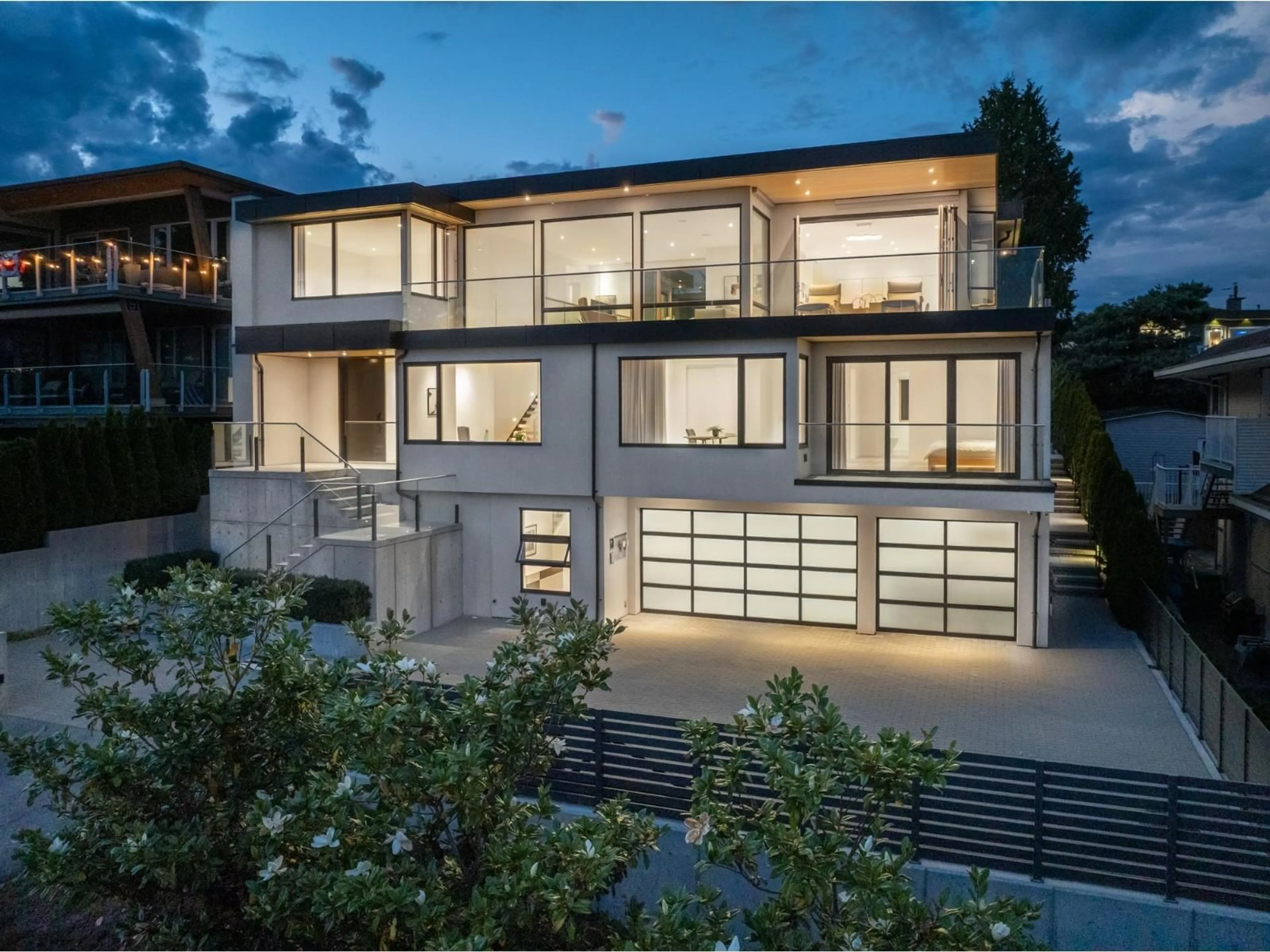 Home with brick exterior material, street for 15493 ROYAL AVENUE, White Rock British Columbia V4B1N4