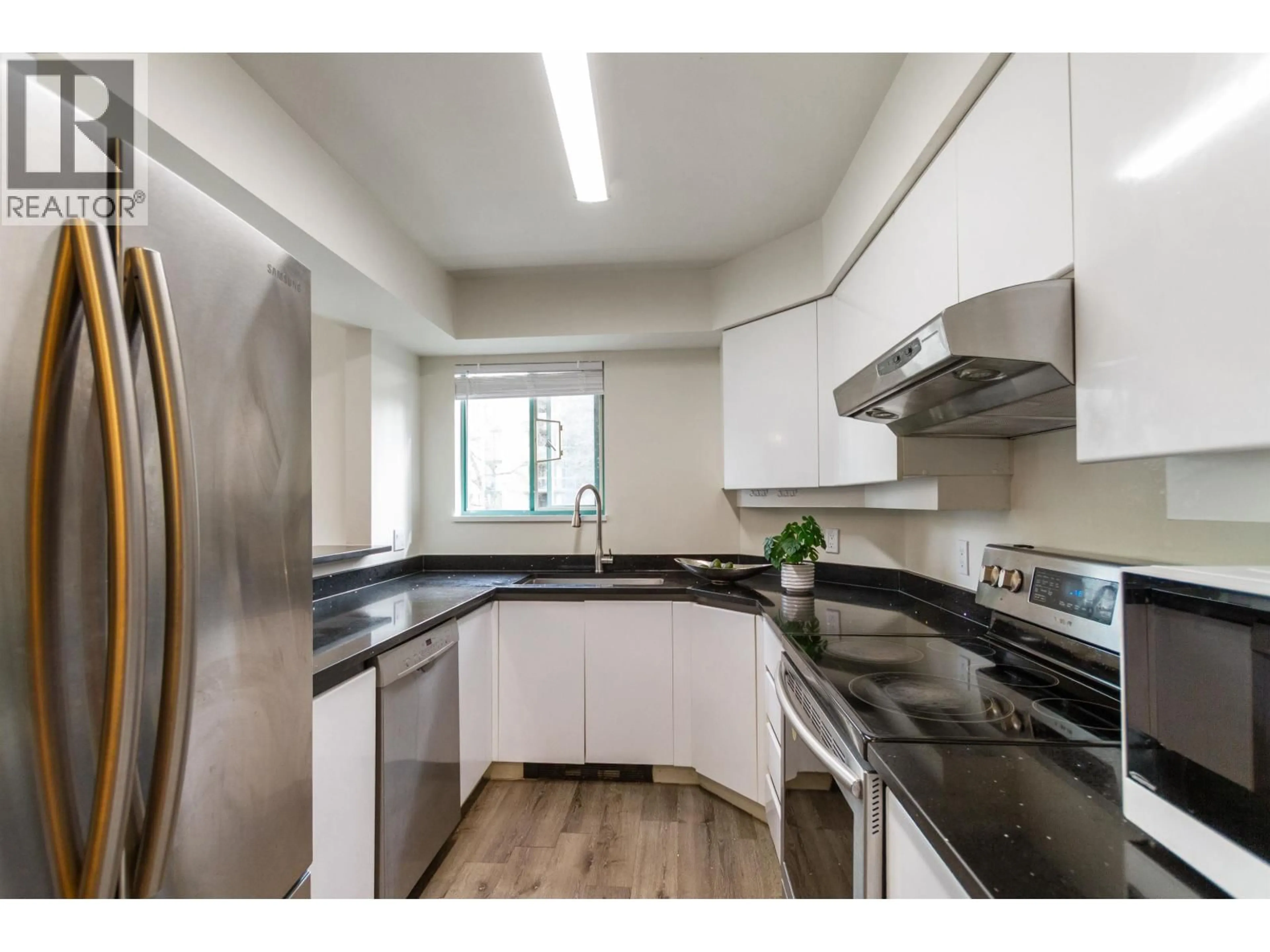 Standard kitchen, unknown for 401E - 3081 GLEN DRIVE, Coquitlam British Columbia V3B2P8