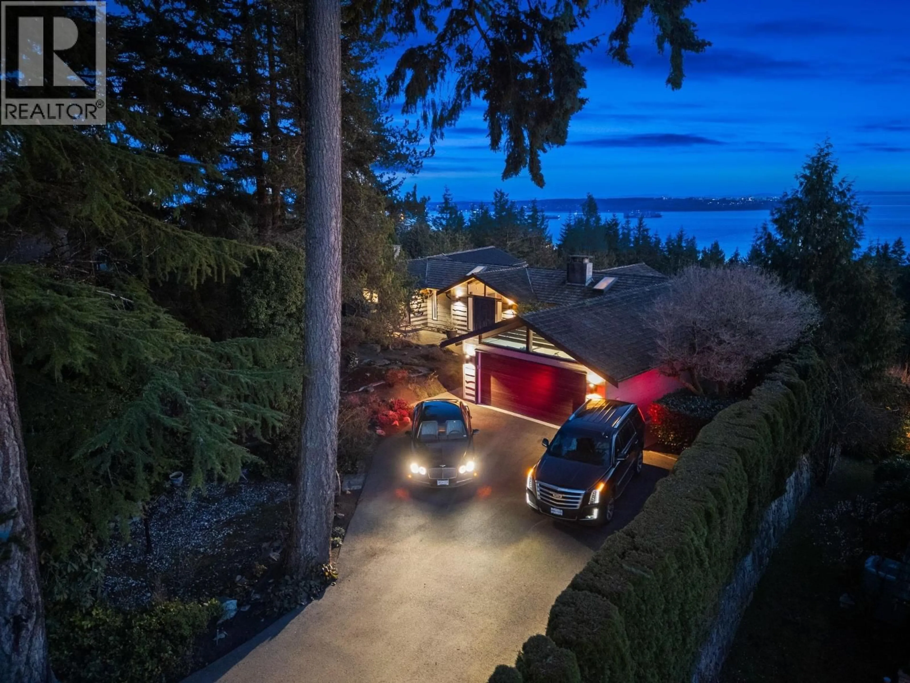 Indoor garage for 4570 WOODGREEN COURT, West Vancouver British Columbia V7S2V7