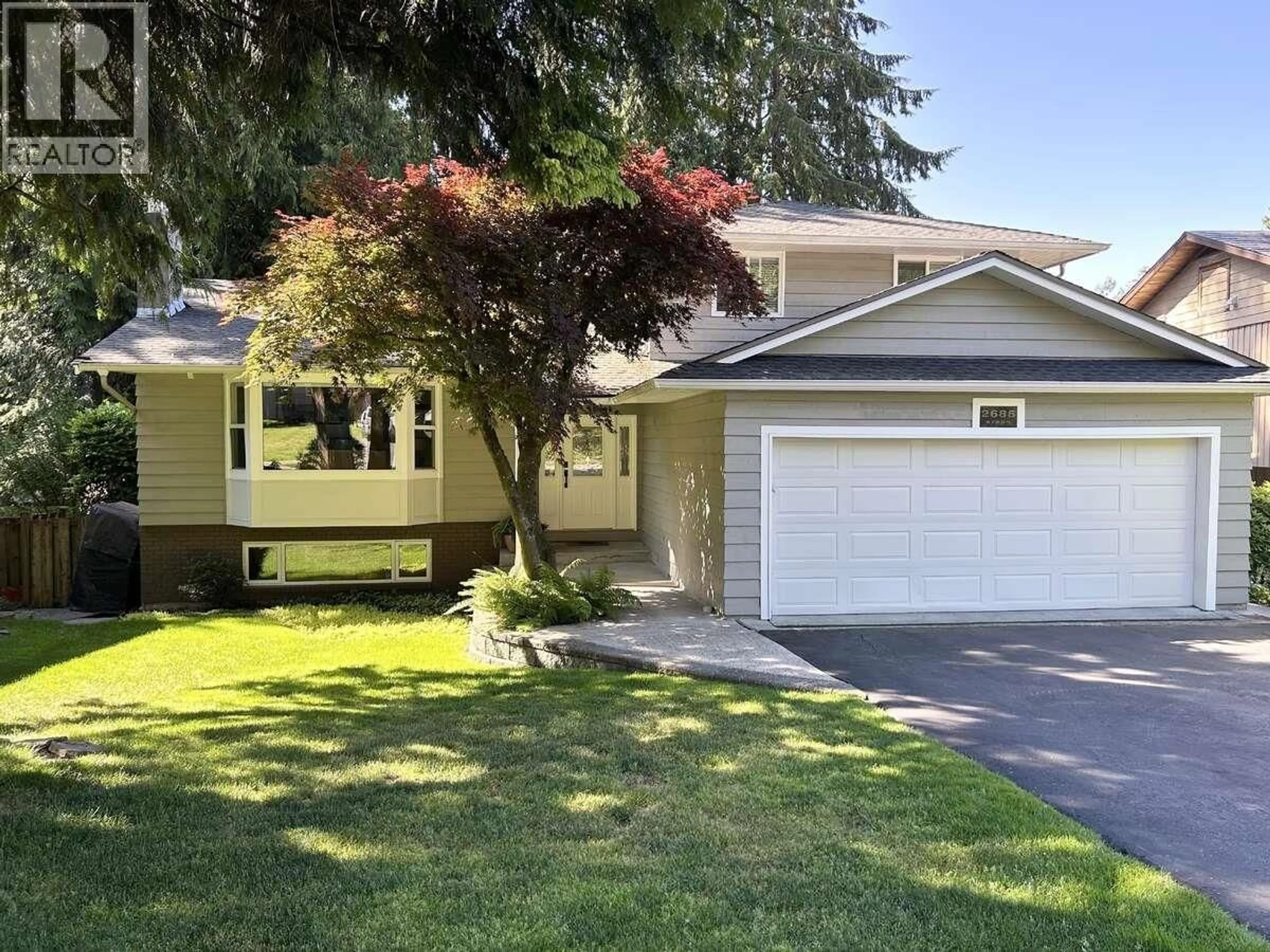 Home with vinyl exterior material, street for 2685 BYRON ROAD, North Vancouver British Columbia V7H1L9