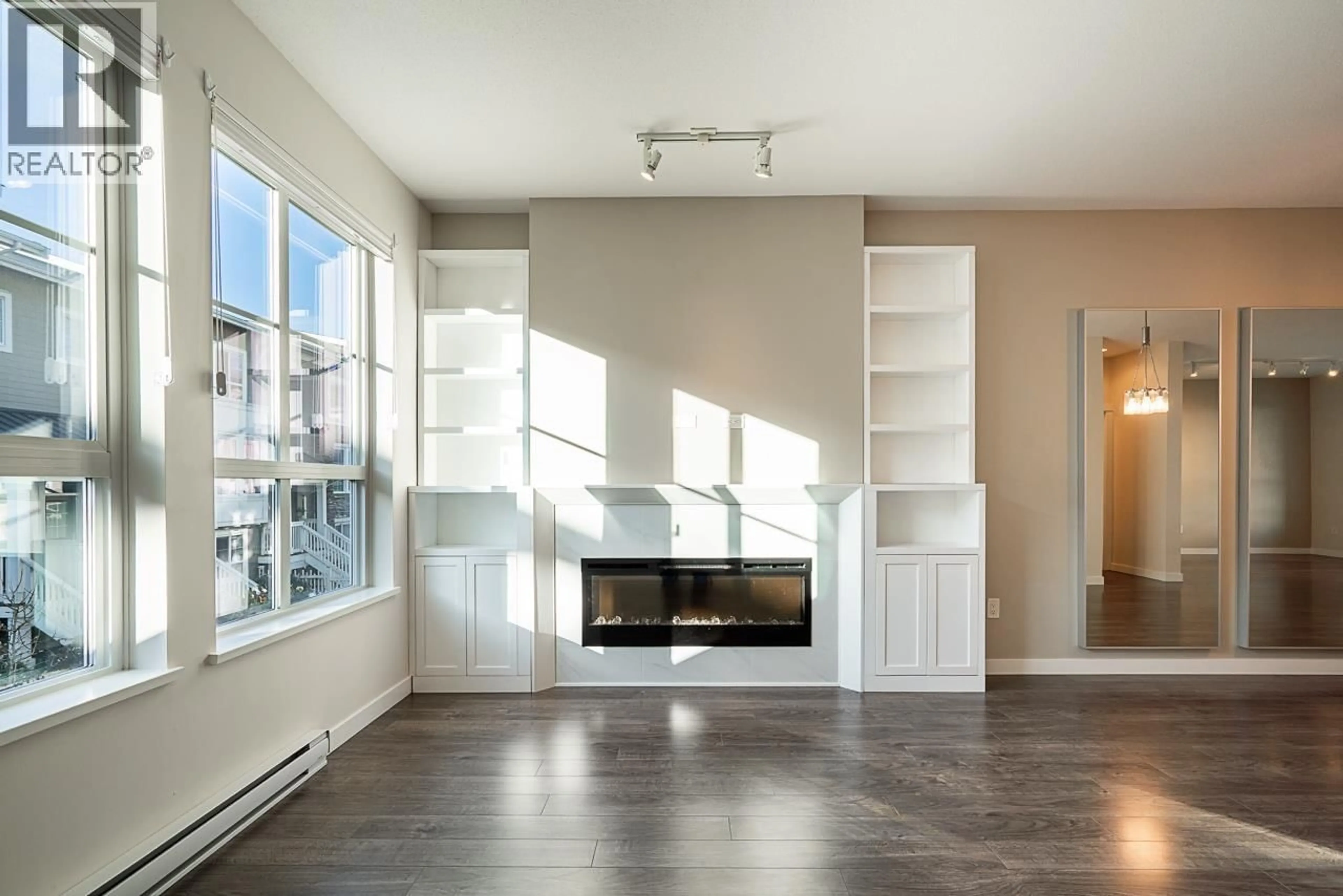 Unknown for 91 - 5551 ADMIRAL WAY, Delta British Columbia V4K0C9