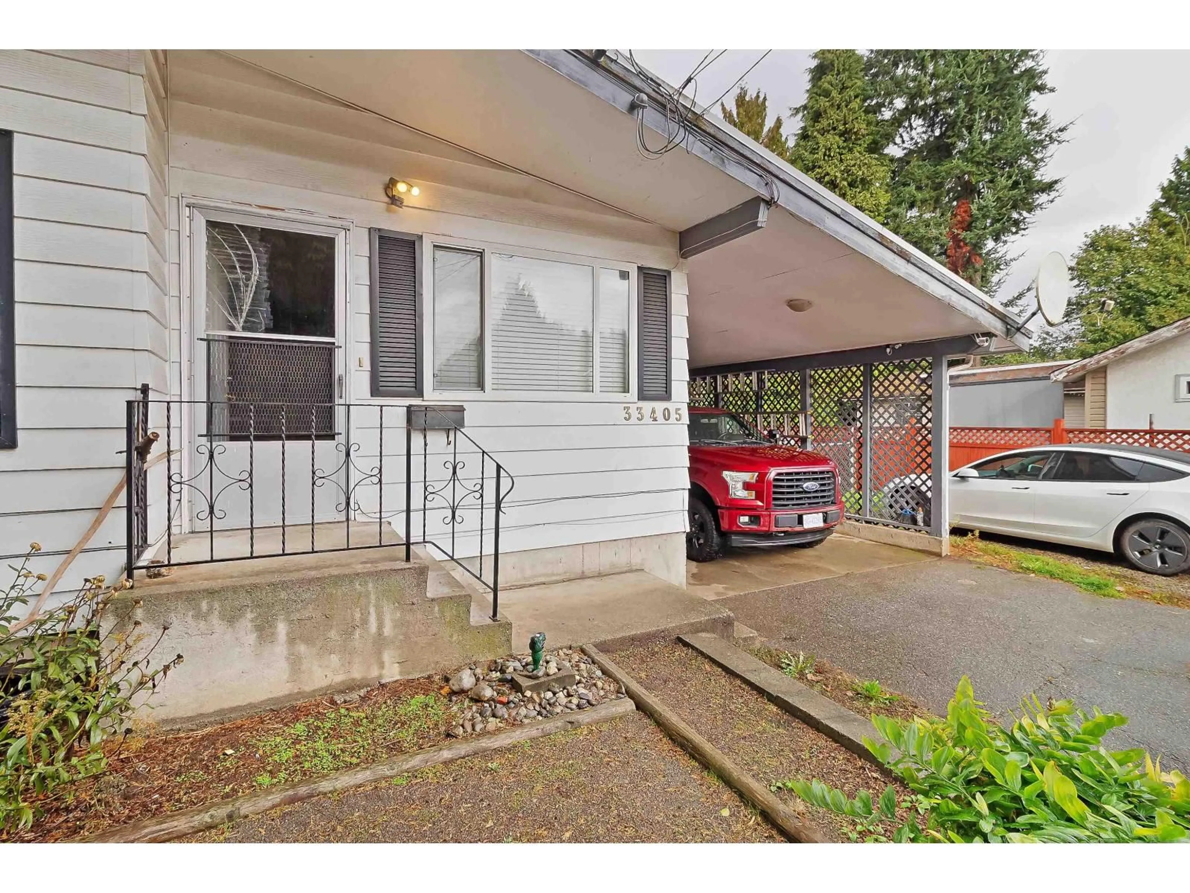 Unknown for 33405 GEORGE FERGUSON WAY, Abbotsford British Columbia V2S2L9