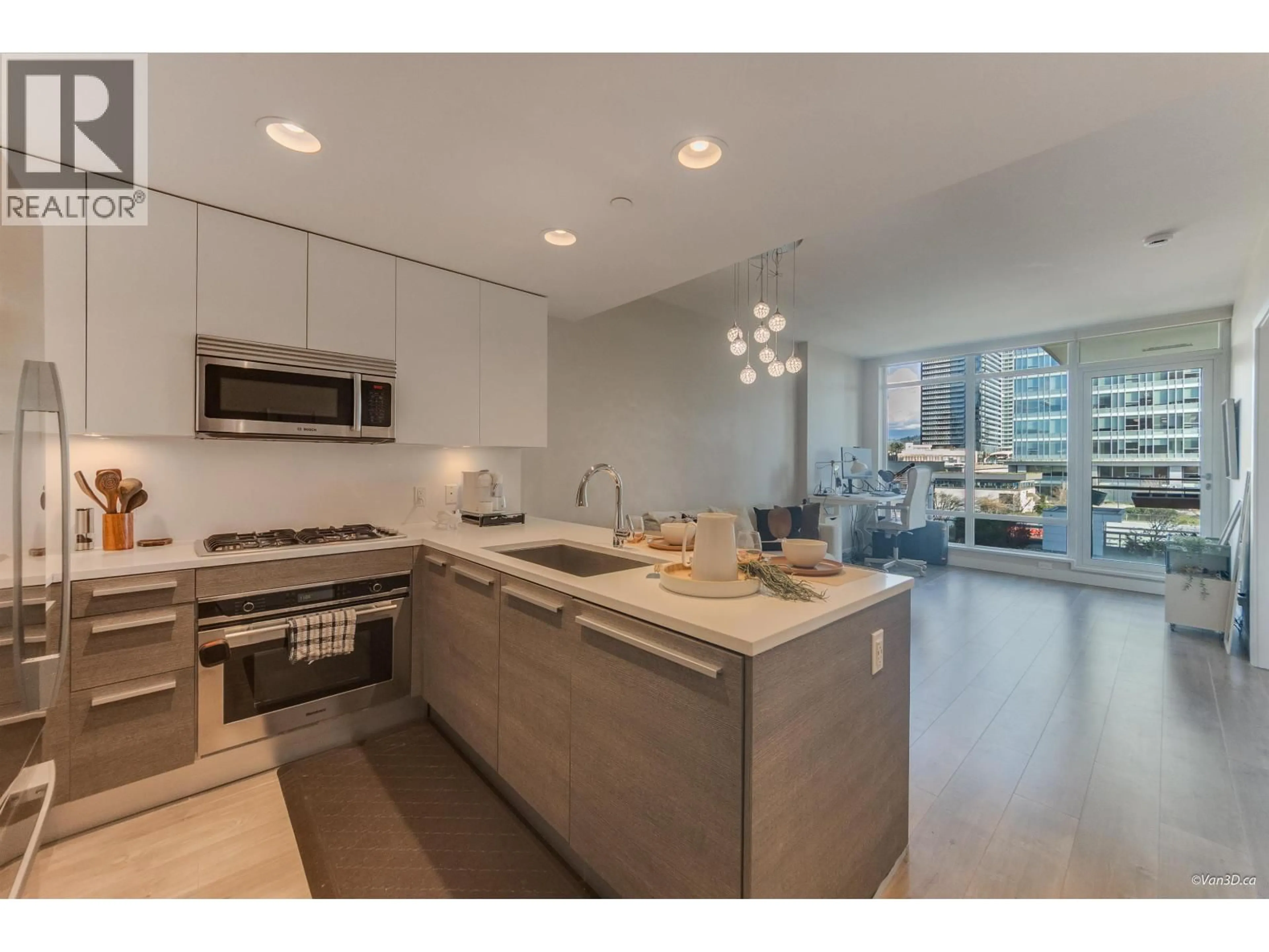 Open concept kitchen, unknown for 706 - 2008 ROSSER AVENUE, Burnaby British Columbia V5C0H8