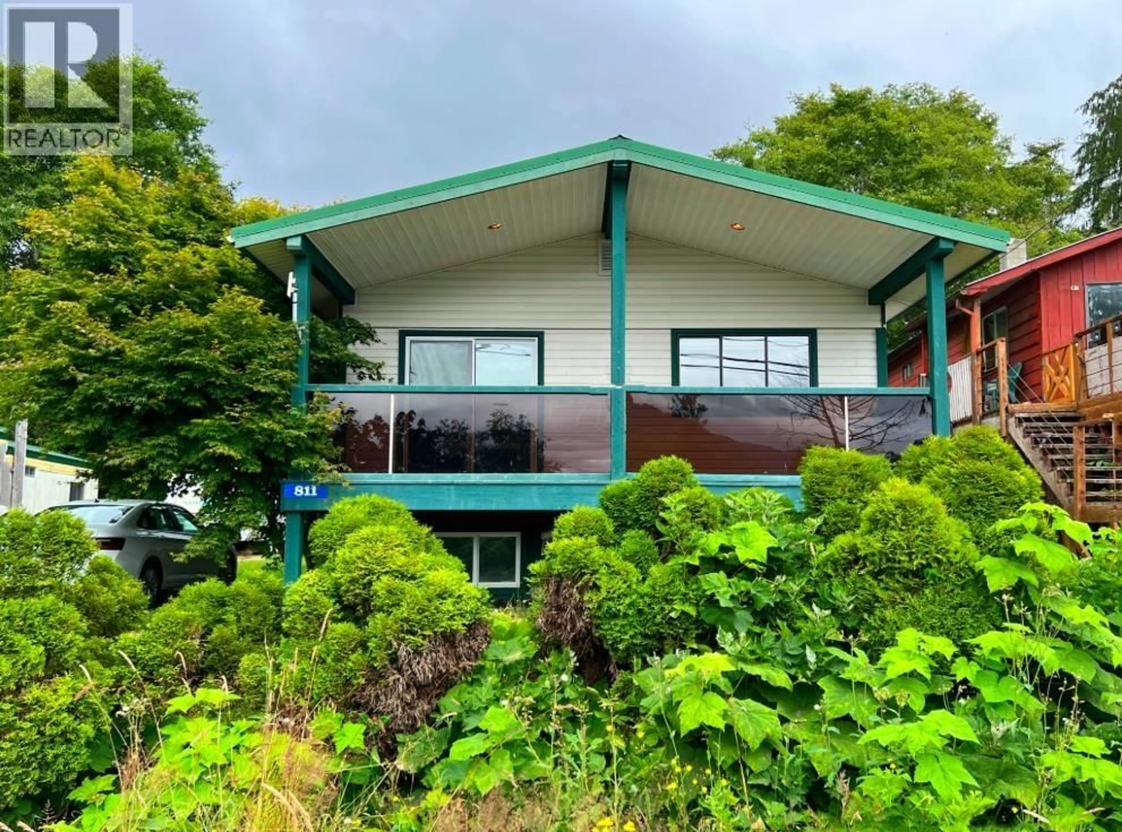 A pic from outside/outdoor area/front of a property/back of a property/a pic from drone, unknown for 811 OCEANVIEW DRIVE, Daajing Giids City British Columbia V0T1S0