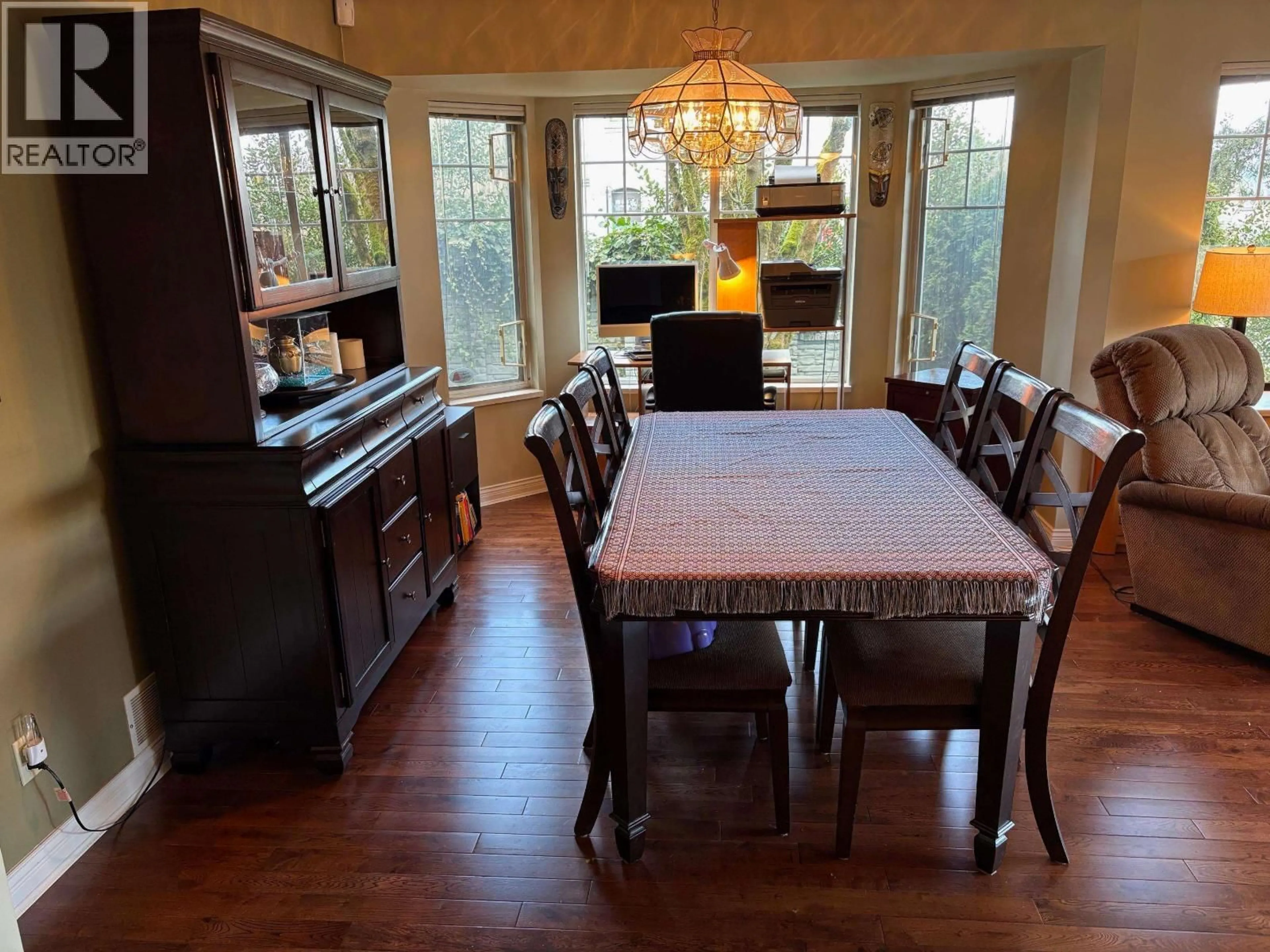Dining room, wood/laminate floor for 123 - 28 RICHMOND STREET, New Westminster British Columbia V3L5P4