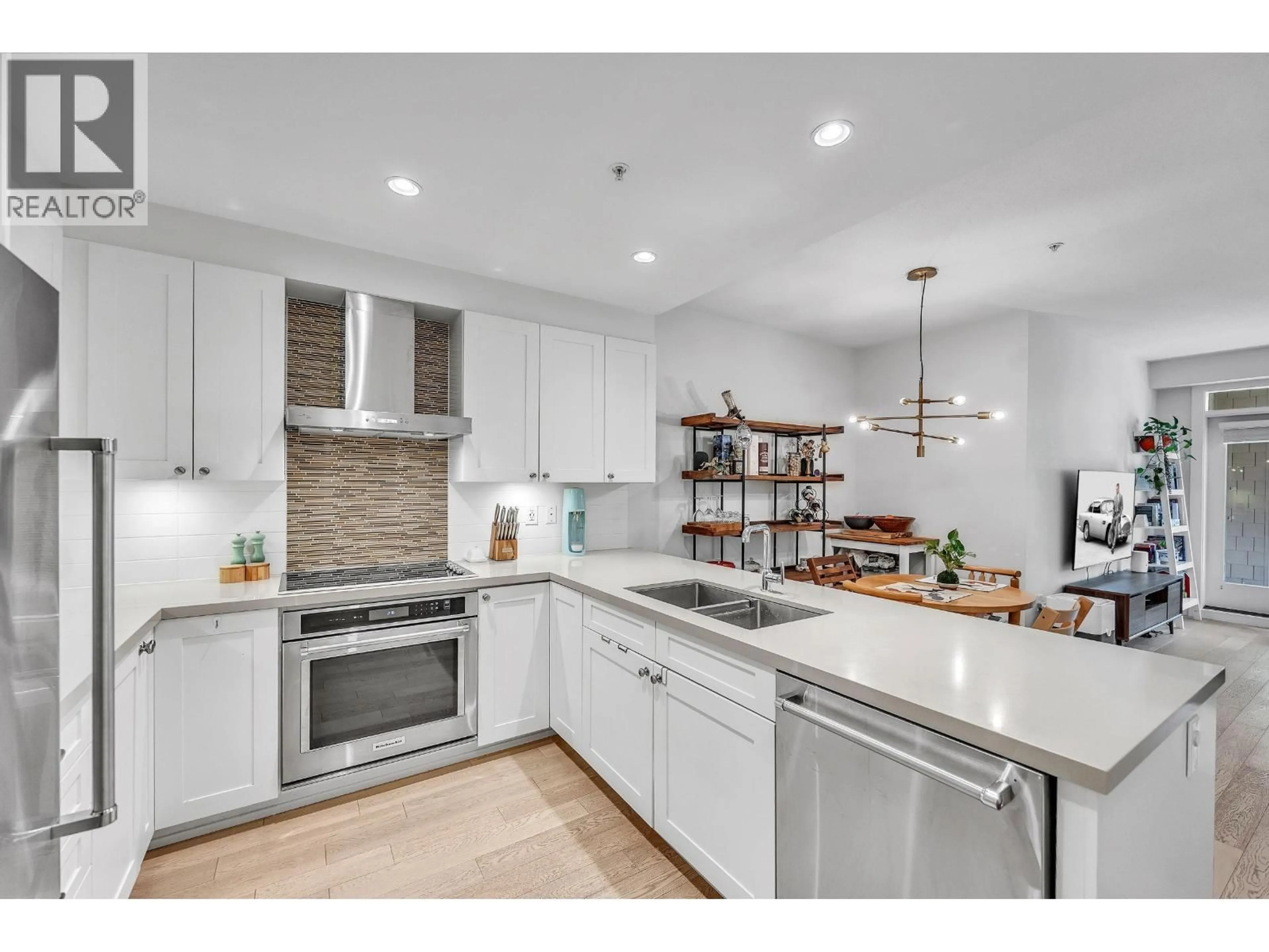 Contemporary kitchen, ceramic/tile floor for 306 - 3399 NOEL DRIVE, Burnaby British Columbia V3J0G8