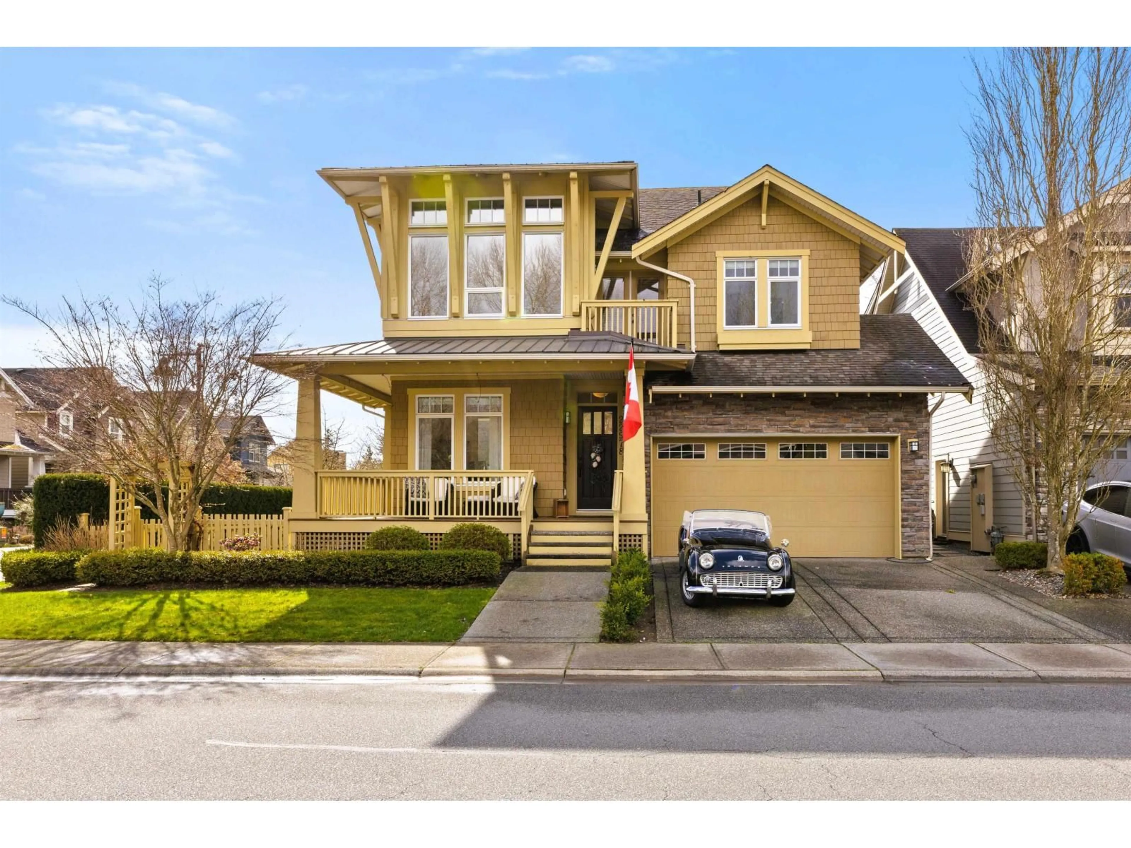 Home with vinyl exterior material, street for 22978 COULTER COURT, Langley British Columbia V1M4G5