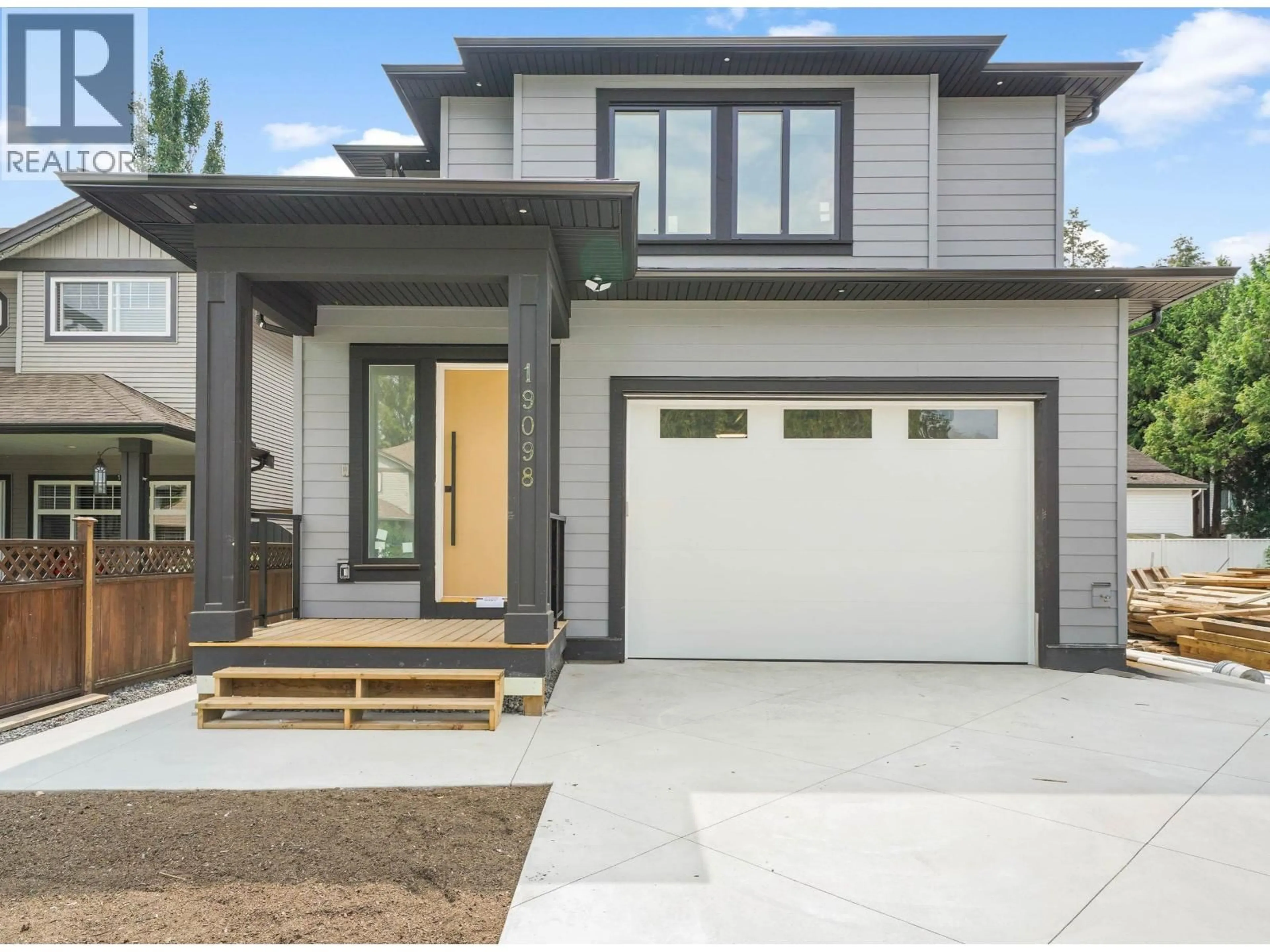 Home with vinyl exterior material, street for 19098 DOERKSEN DRIVE, Pitt Meadows British Columbia V3Y2C4