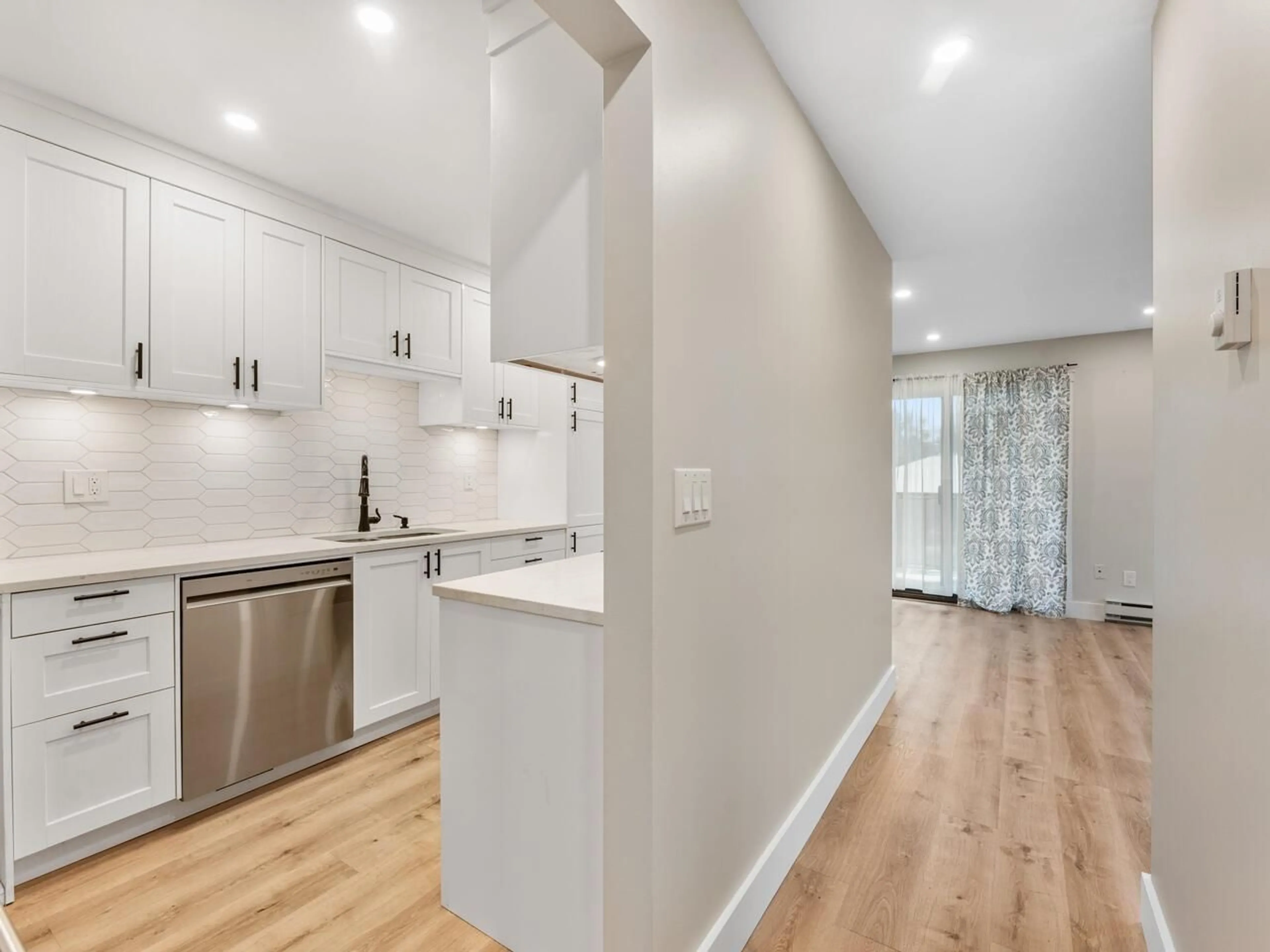 Open concept kitchen, unknown for 211 - 5191 203 STREET, Langley British Columbia V3A1V6