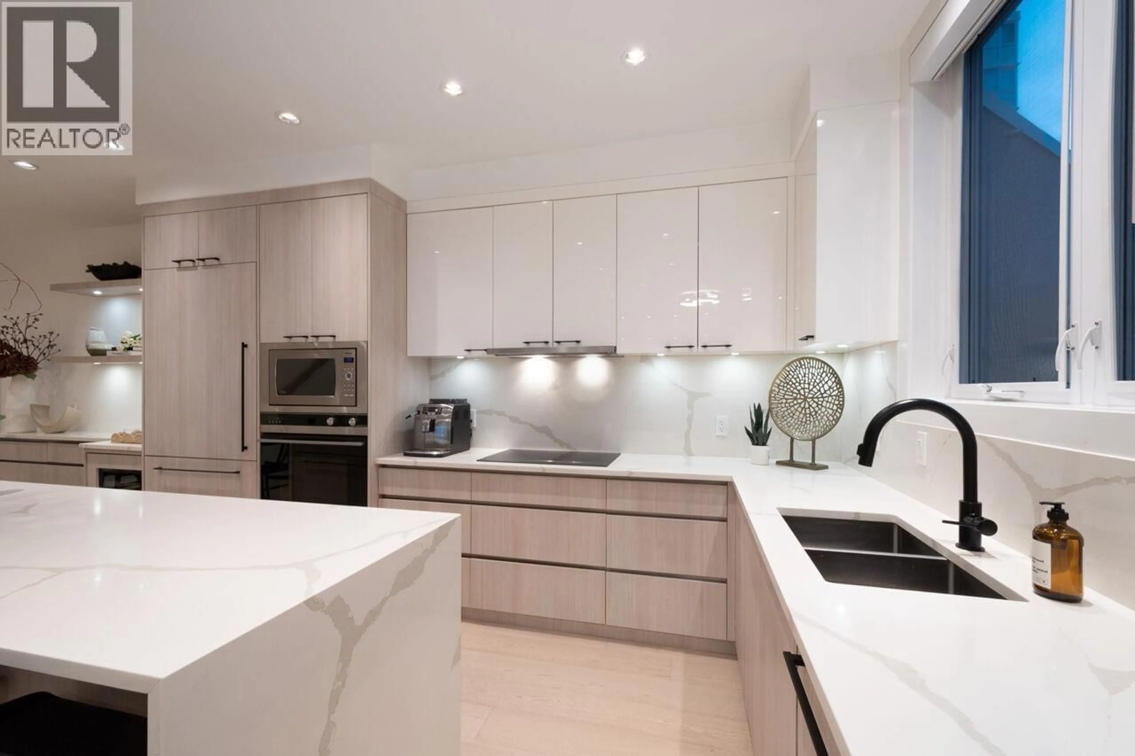 Contemporary kitchen, ceramic/tile floor for 1238 QUEBEC STREET, Vancouver British Columbia V6A4G7