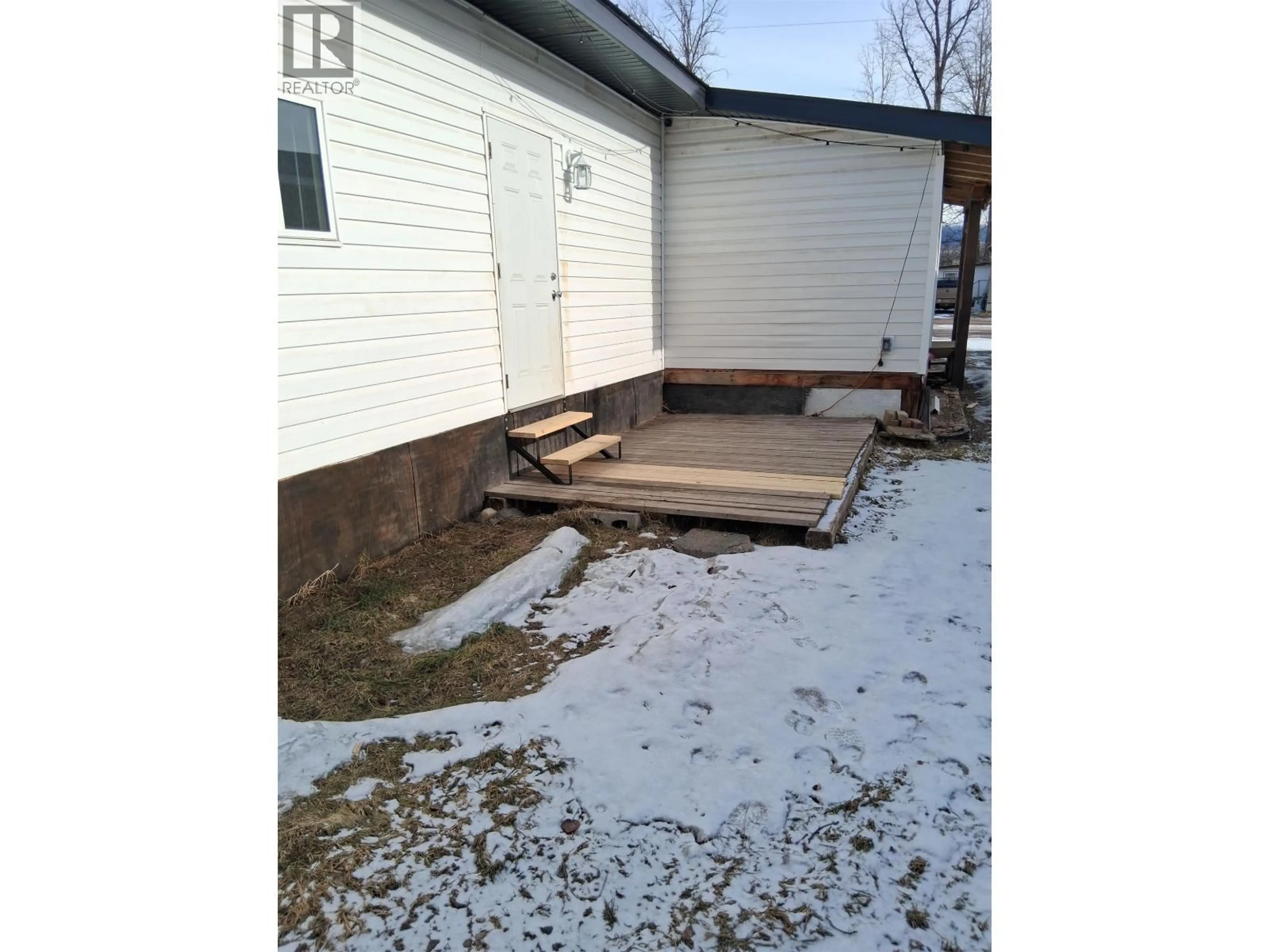 Patio, street for 7 - 2123 RIVERSIDE DRIVE, Smithers British Columbia V0J2N0