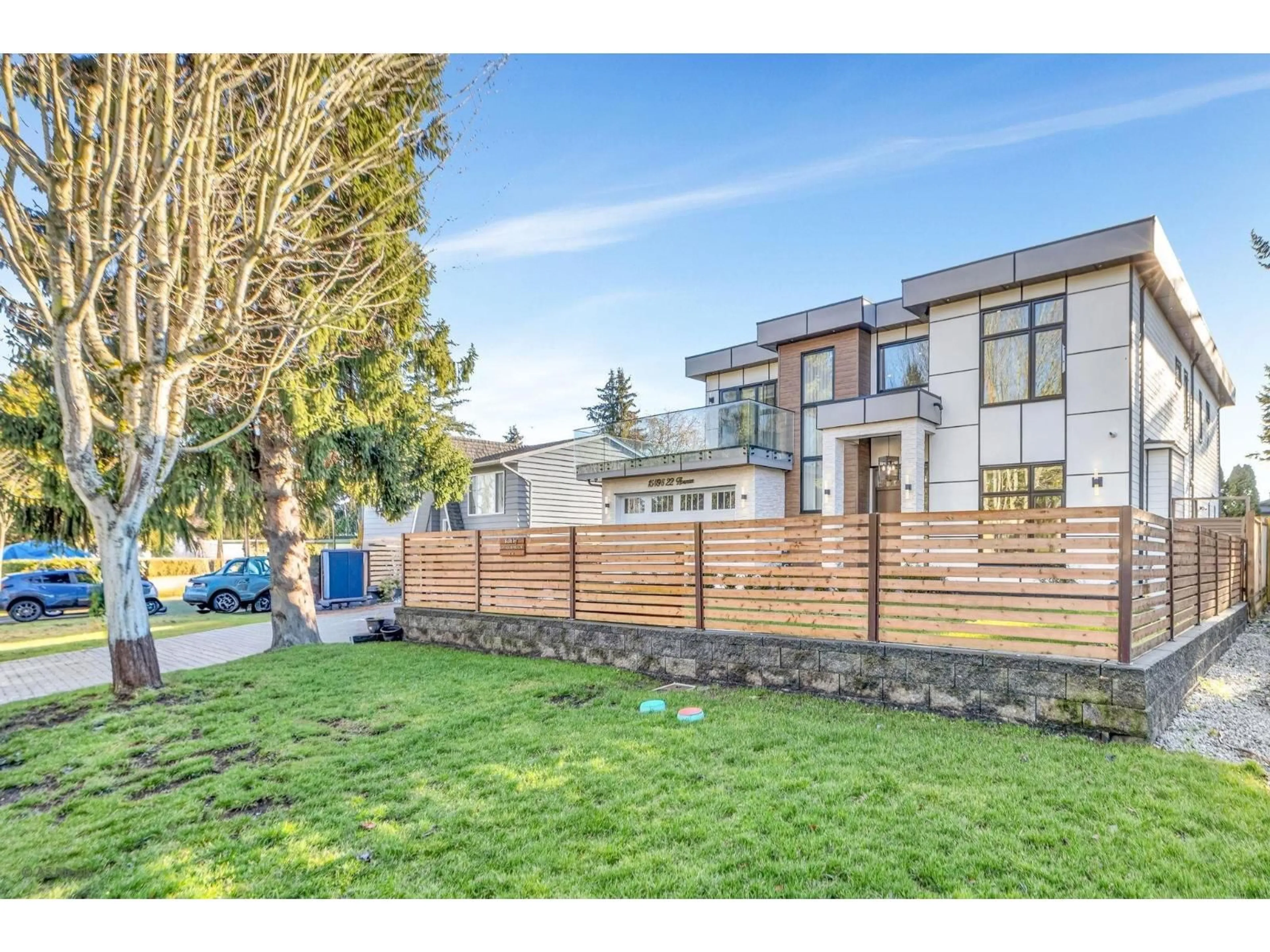 A pic from outside/outdoor area/front of a property/back of a property/a pic from drone, street for 15496 22 AVENUE, Surrey British Columbia V4A2C2