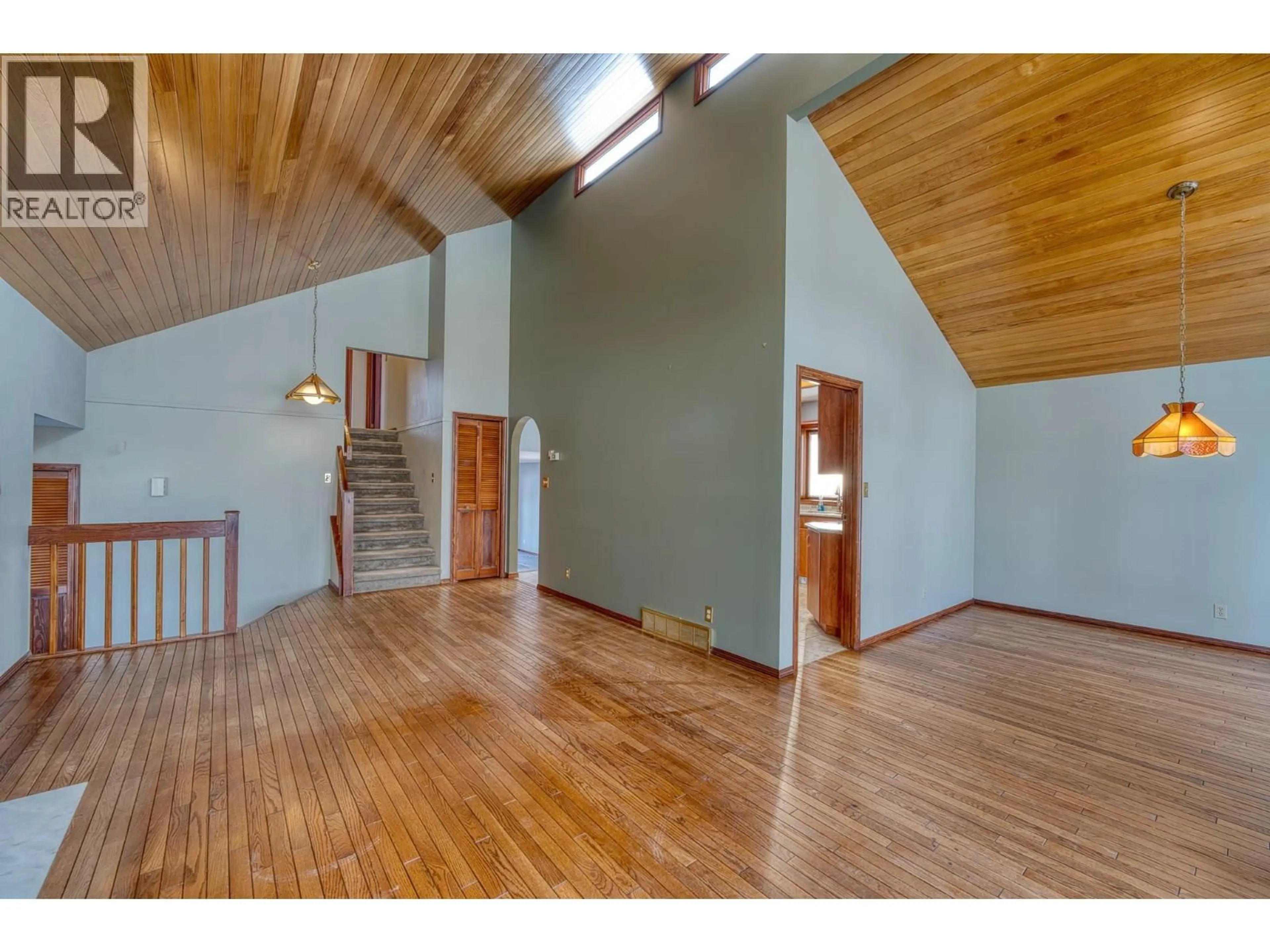 Indoor foyer for 10611 107 STREET, Fort St. John British Columbia V1J5N7