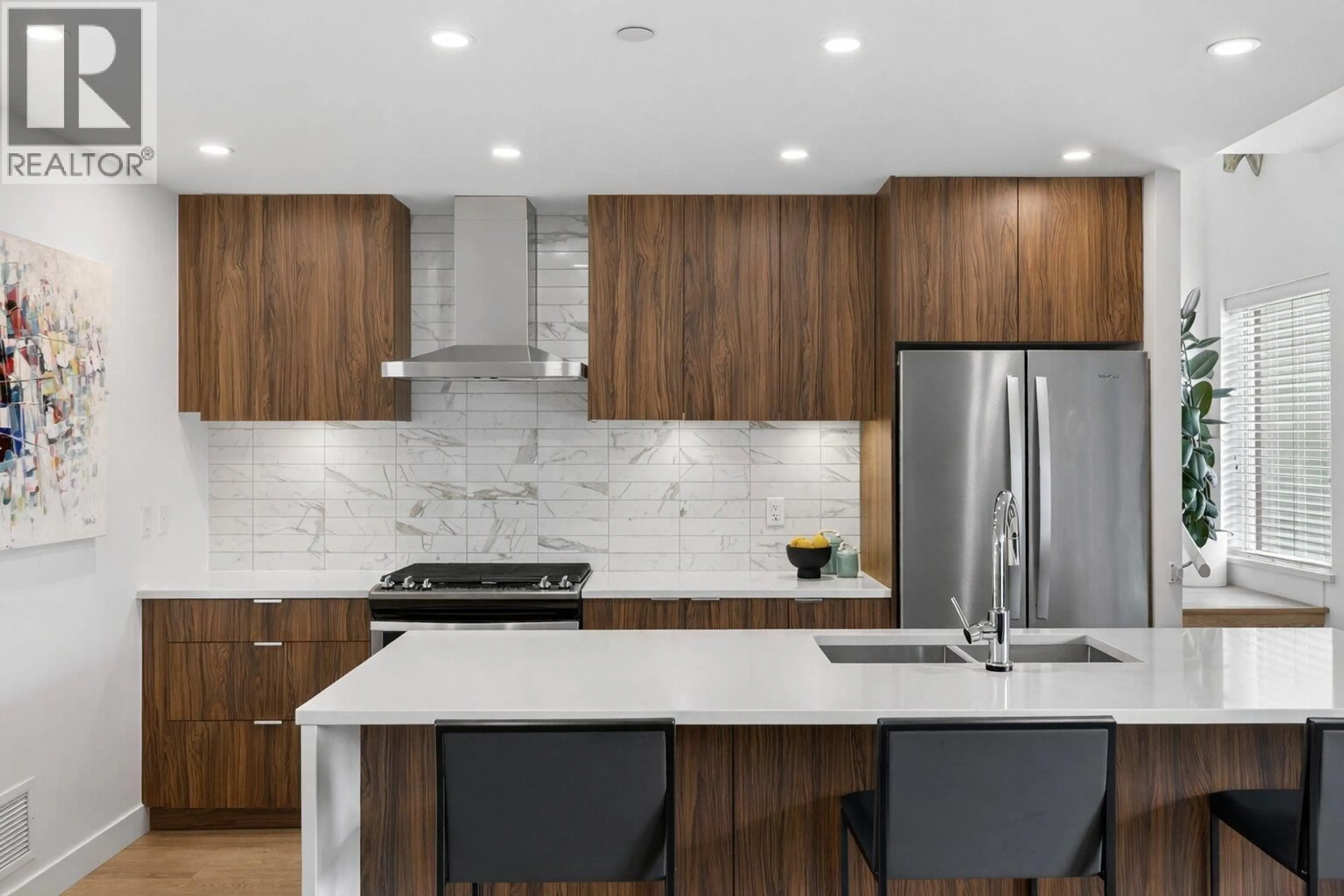 Contemporary kitchen, unknown for 14 - 3596 SALAL DRIVE, North Vancouver British Columbia V7G0A9