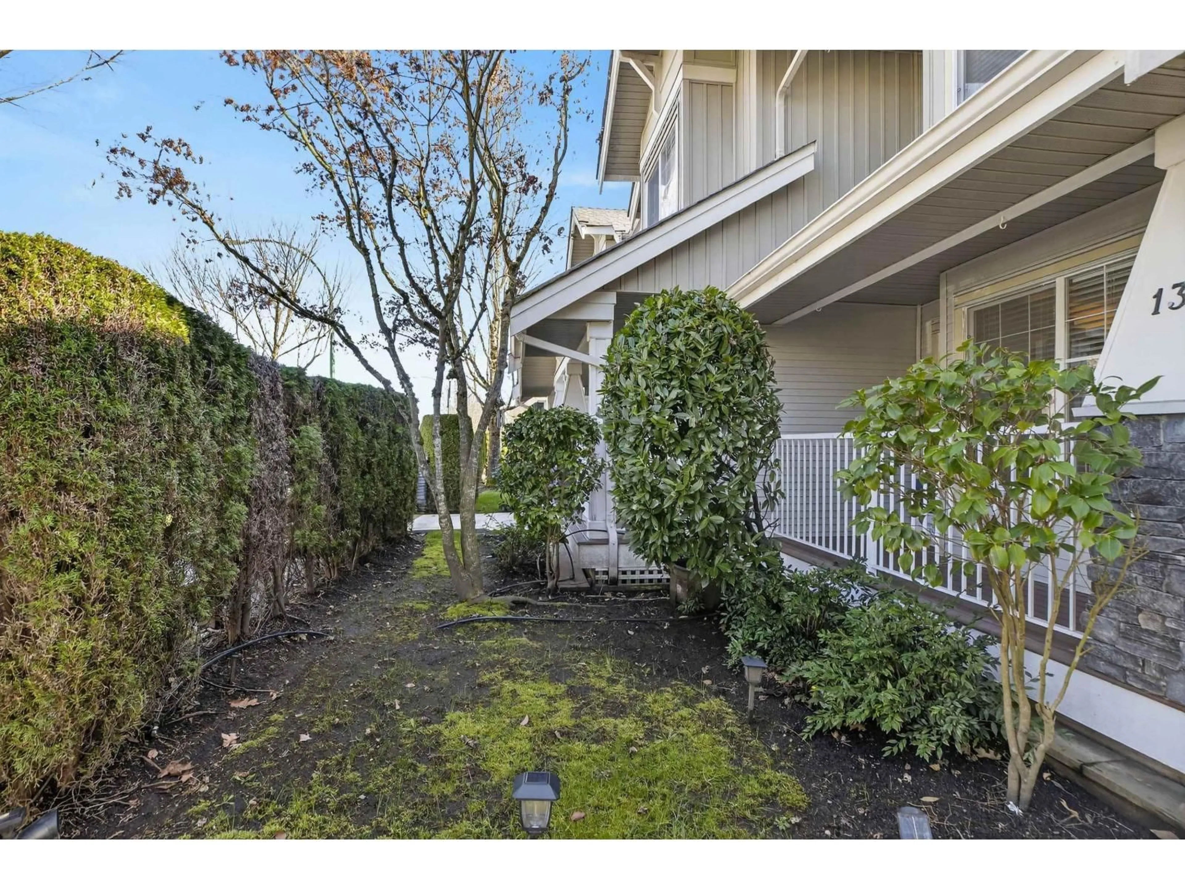 Patio, street for 13 - 6568 193B STREET, Surrey British Columbia V4N5S2