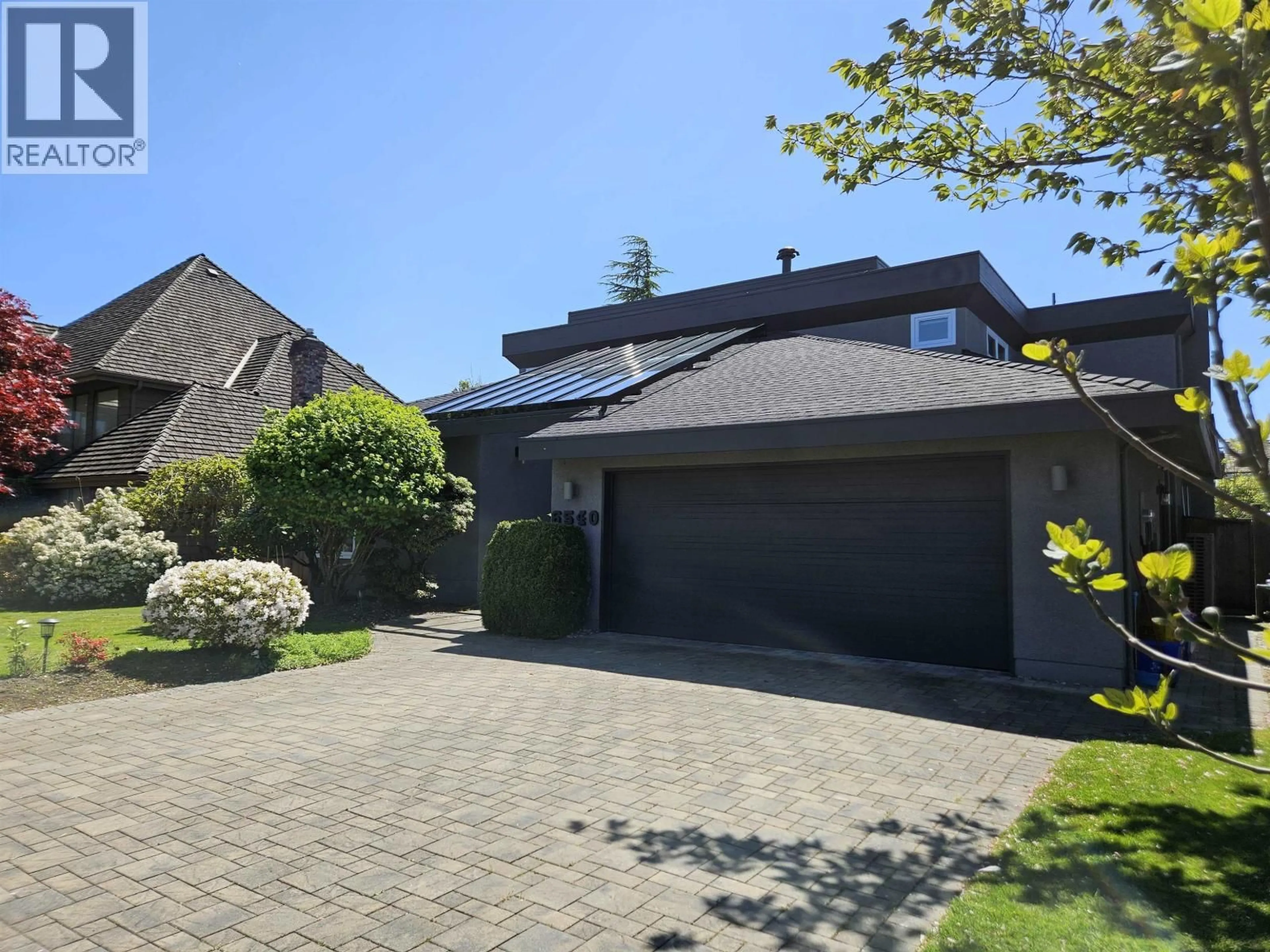A pic from outside/outdoor area/front of a property/back of a property/a pic from drone, street for 6540 JUNIPER DRIVE, Richmond British Columbia V7E4Z6