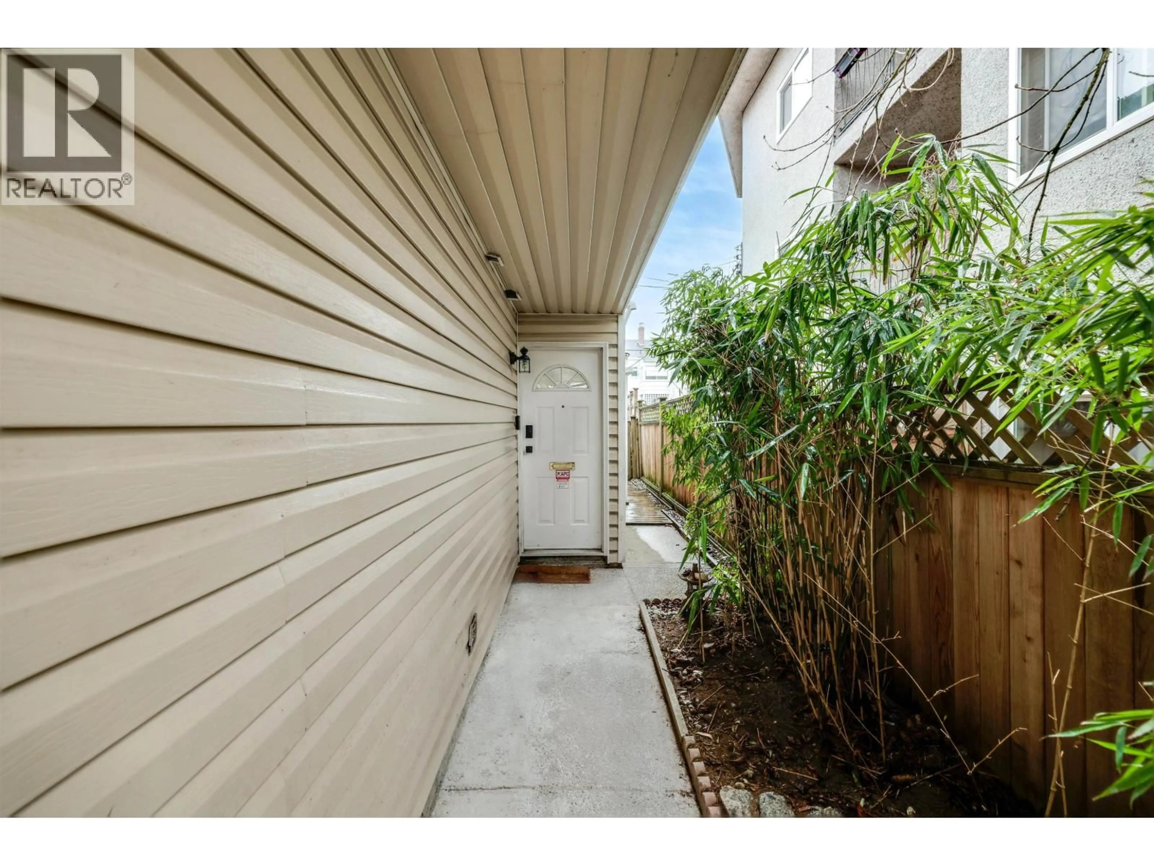 Unknown for 819 70TH AVENUE, Vancouver British Columbia V6P2X5