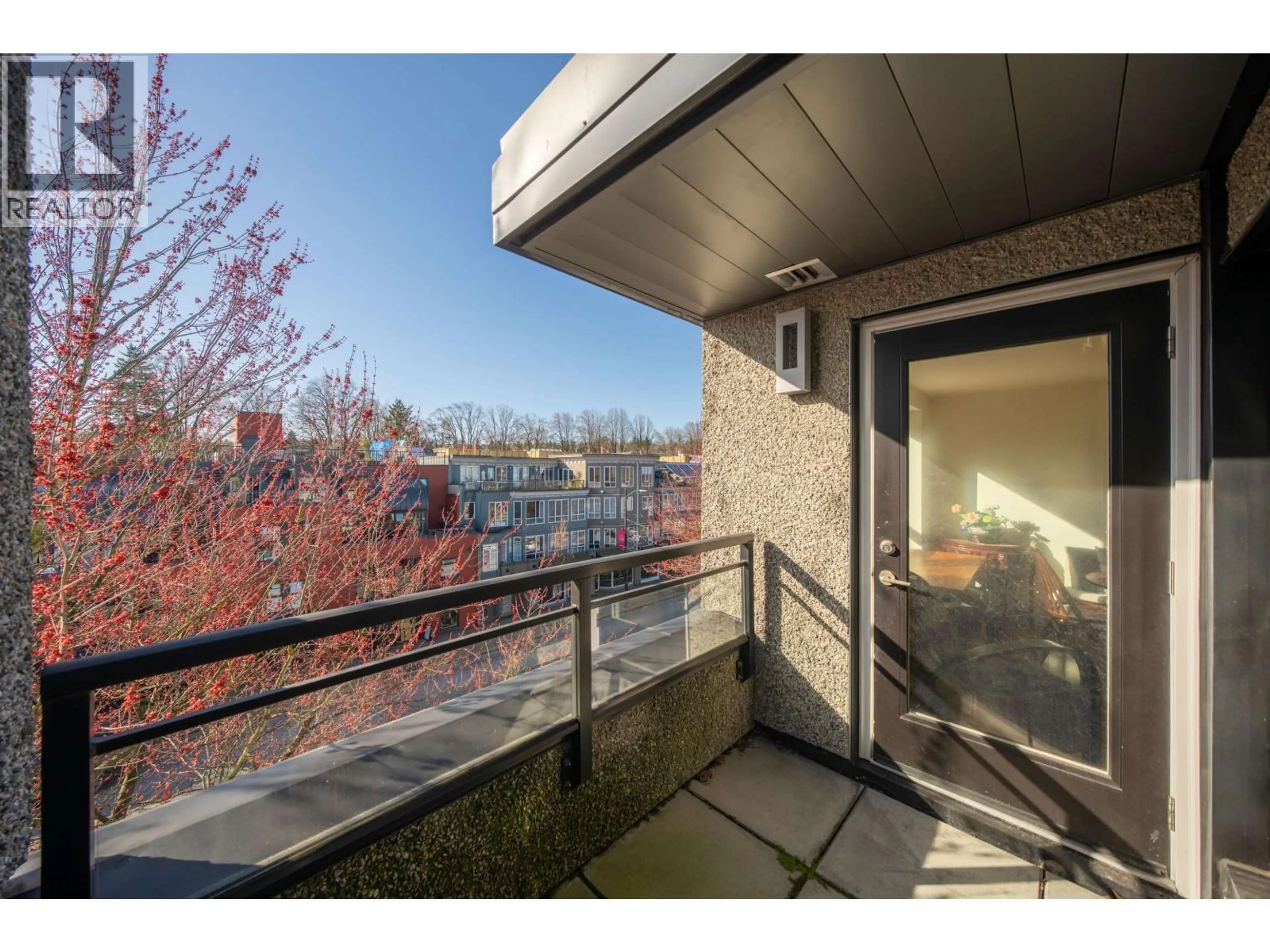 Balcony in the apartment, water/lake/river/ocean view for 403 - 2481 WATERLOO STREET, Vancouver British Columbia V6R3H4